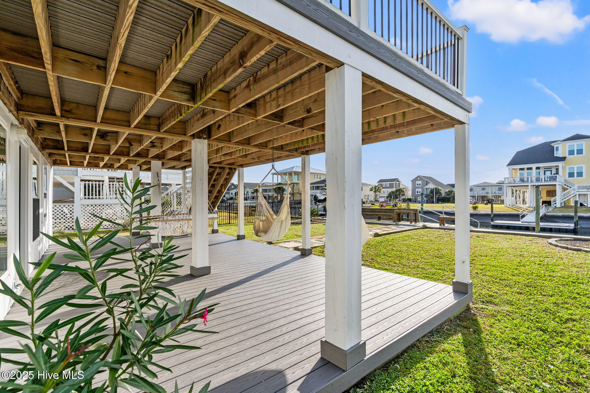 100542340 | Photo 34