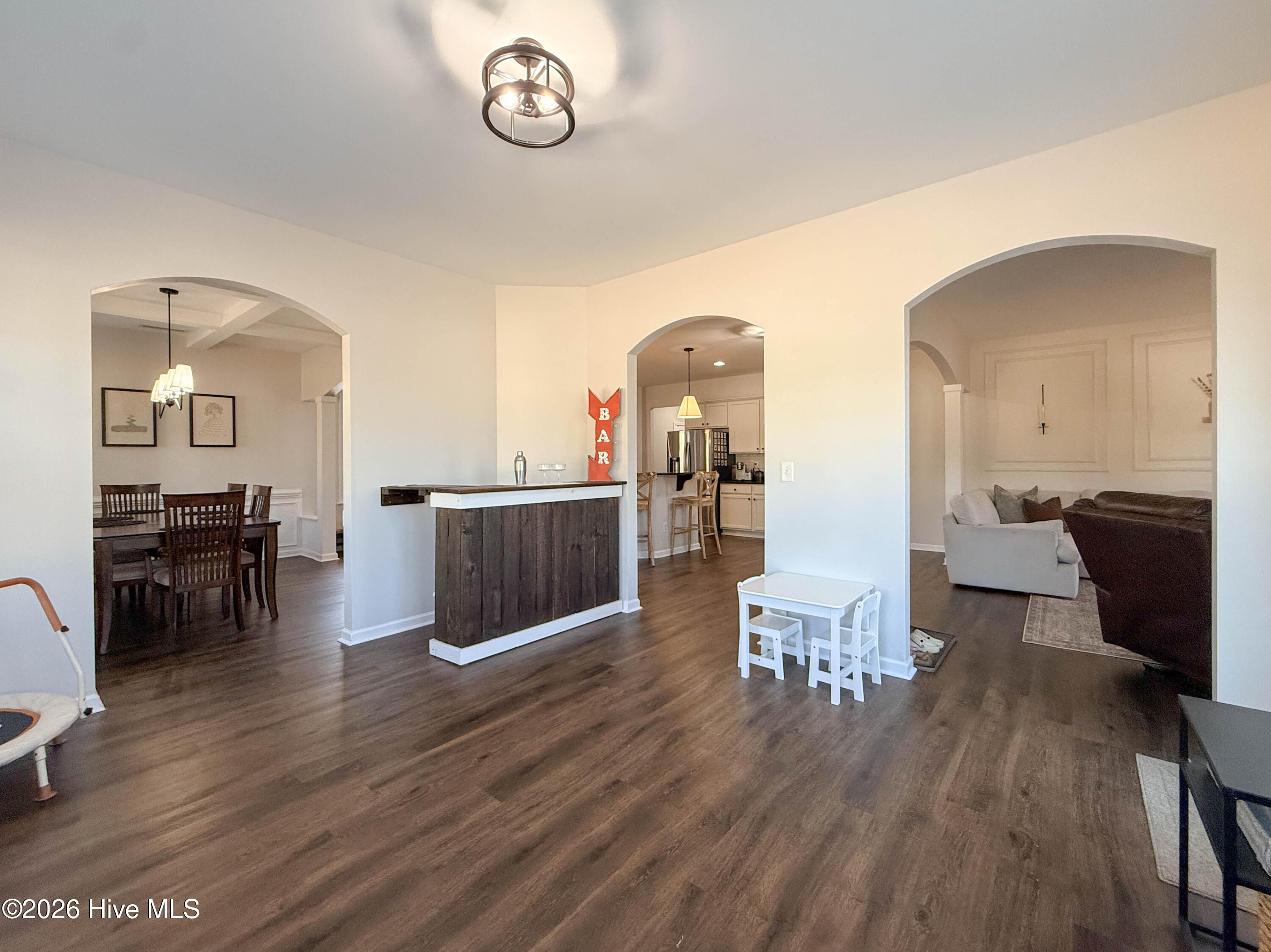 100551828 | Photo 31