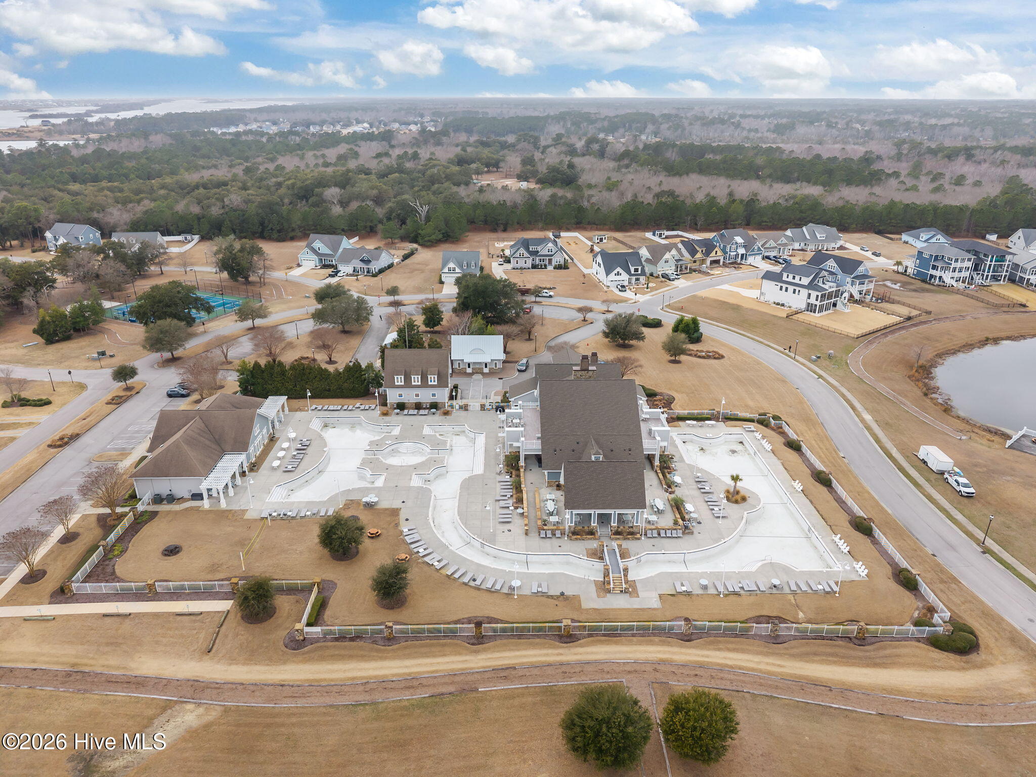 100556932 | Photo 41