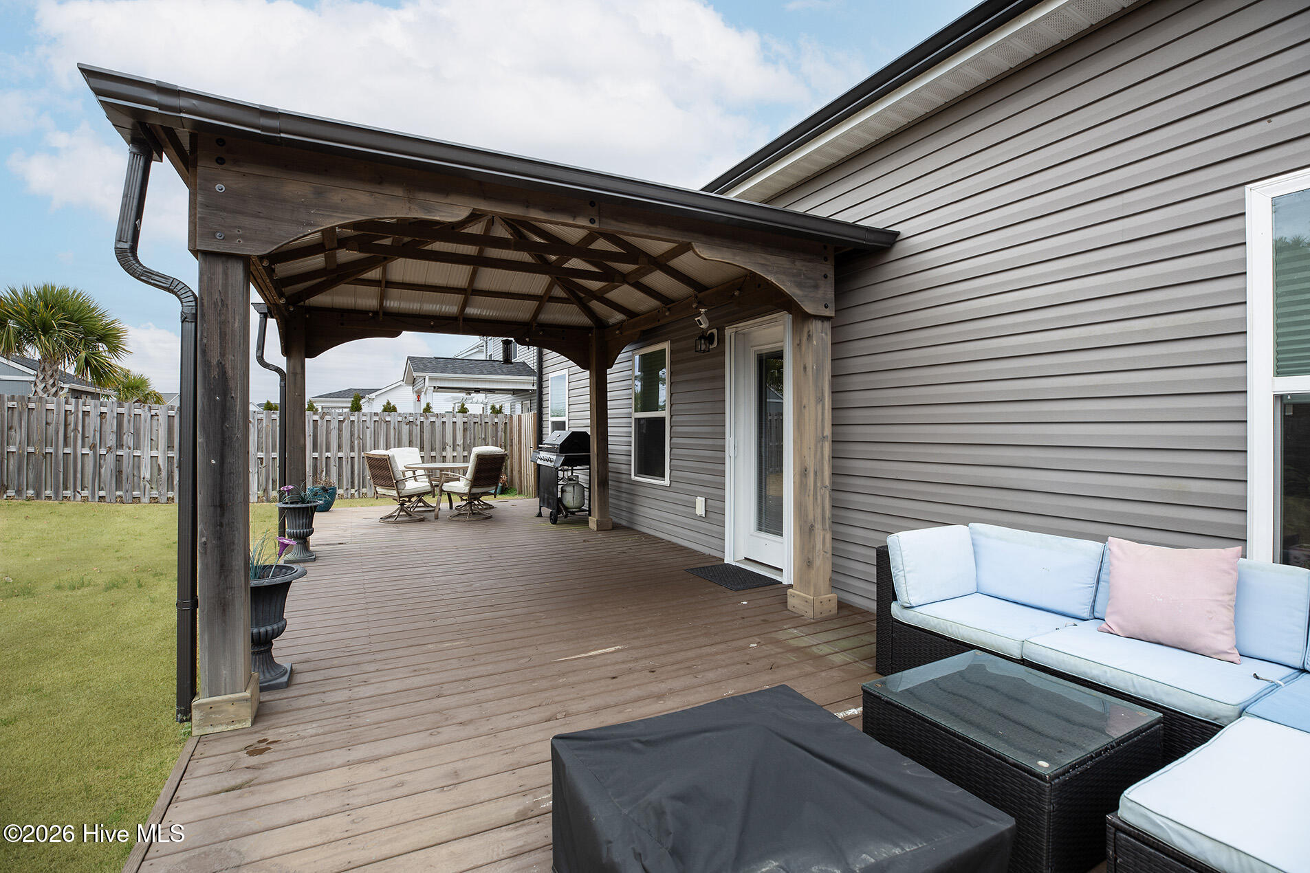 100549567 | Photo 45