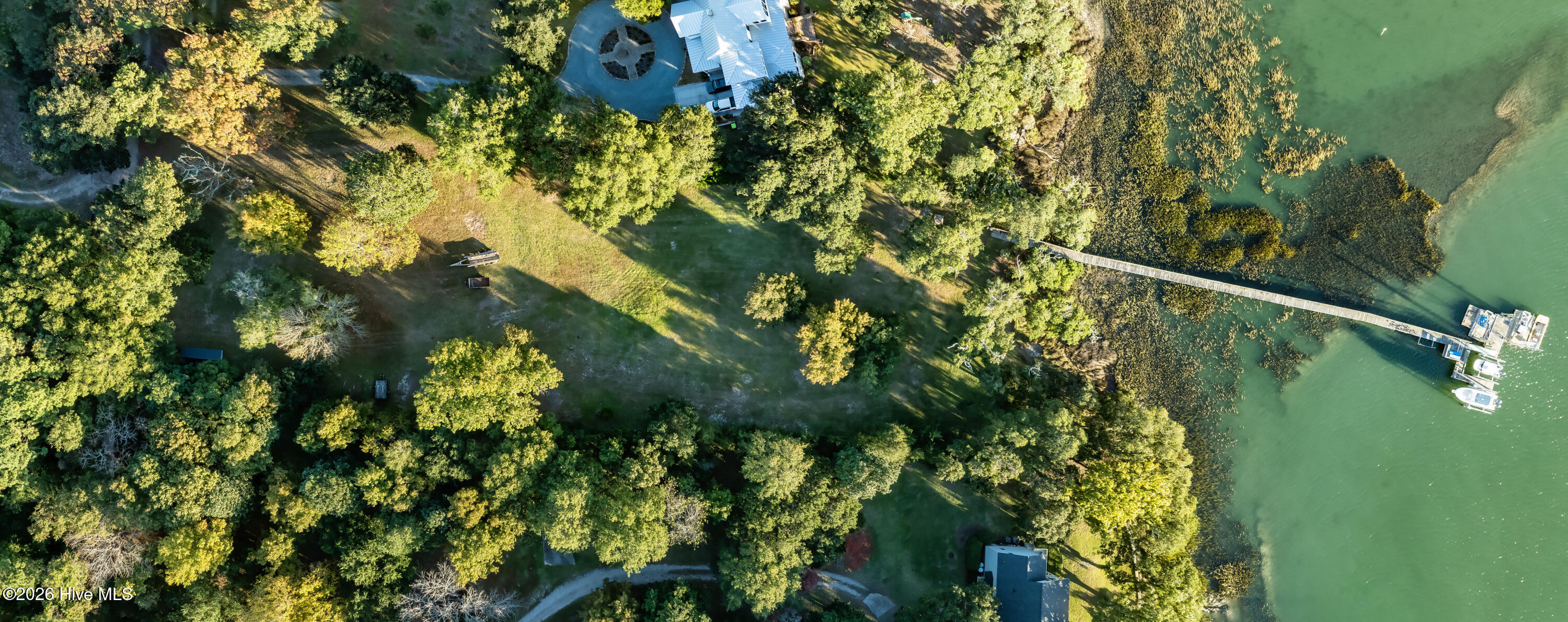 100563233 | Photo 32