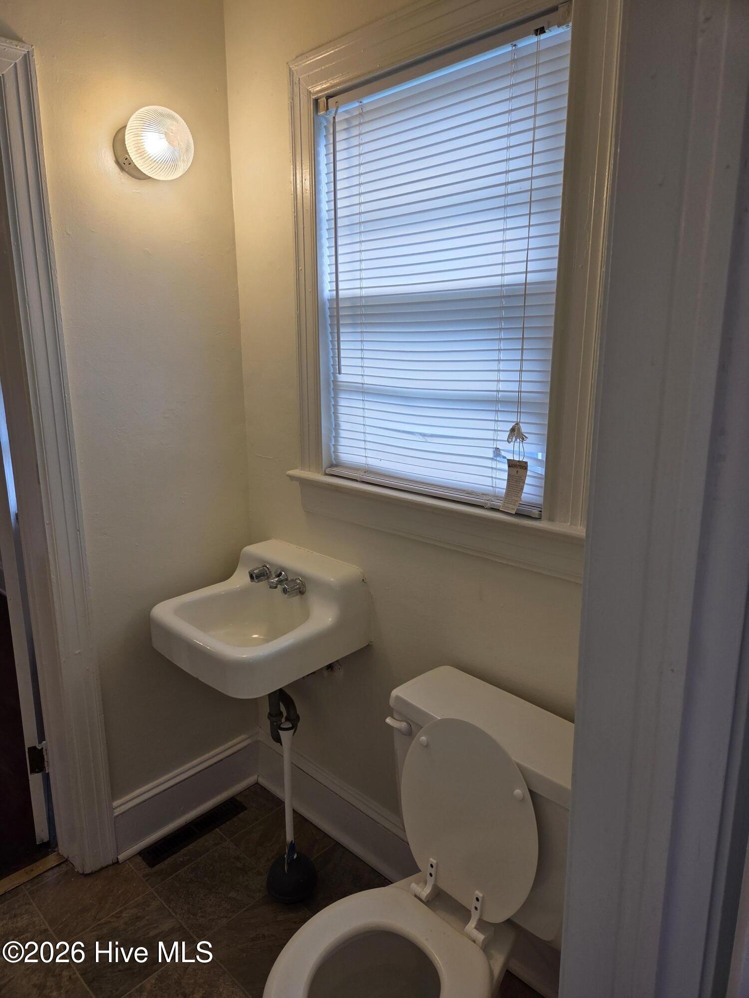 Bathroom2