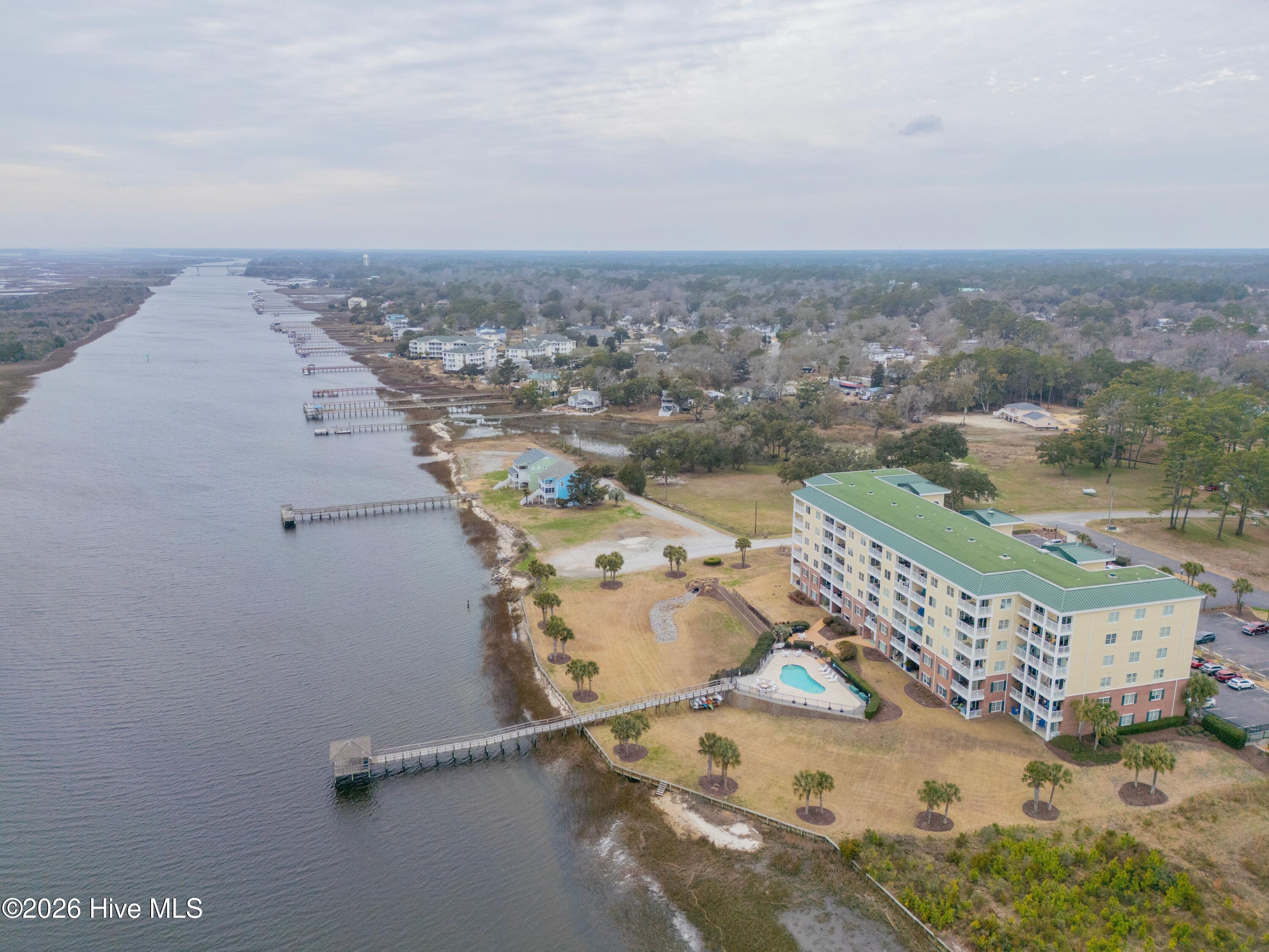 100556994 | Photo 32