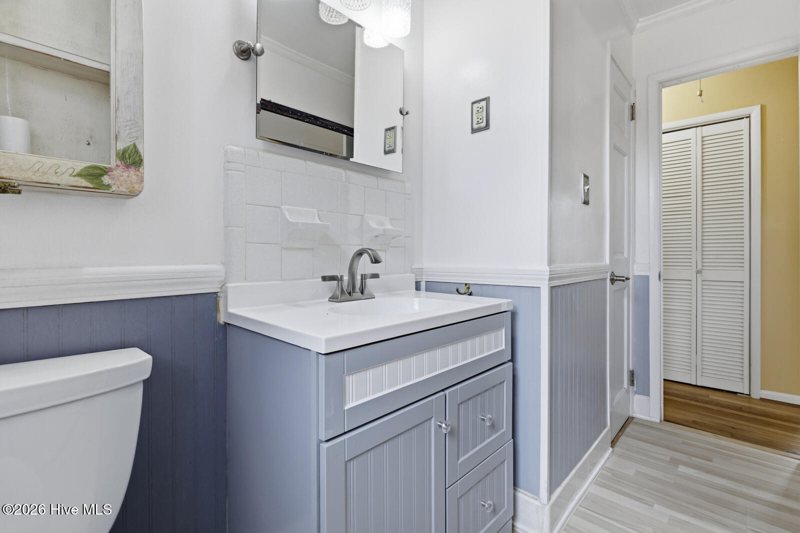 100558769 | Photo 19