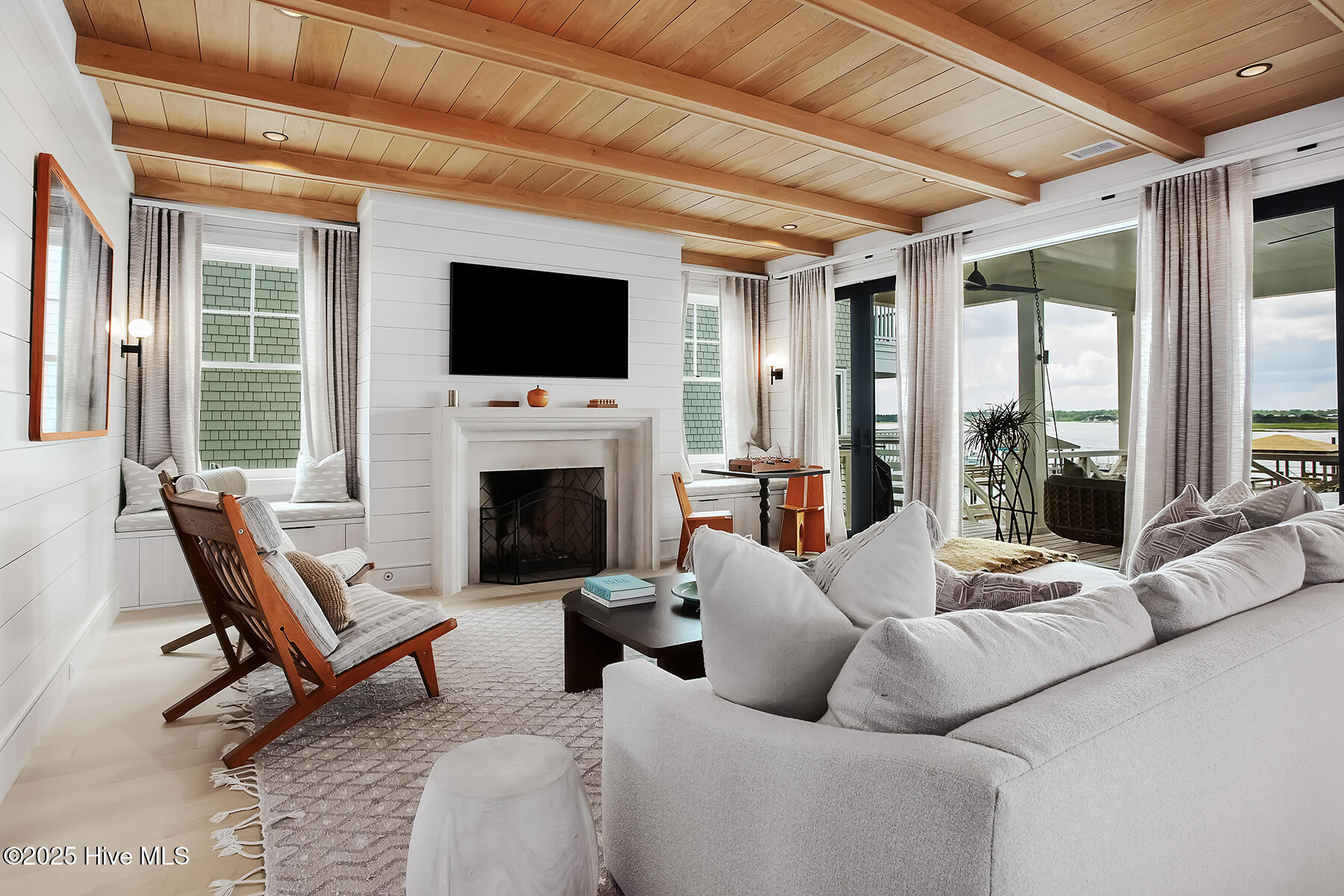 100528983 | Photo 20