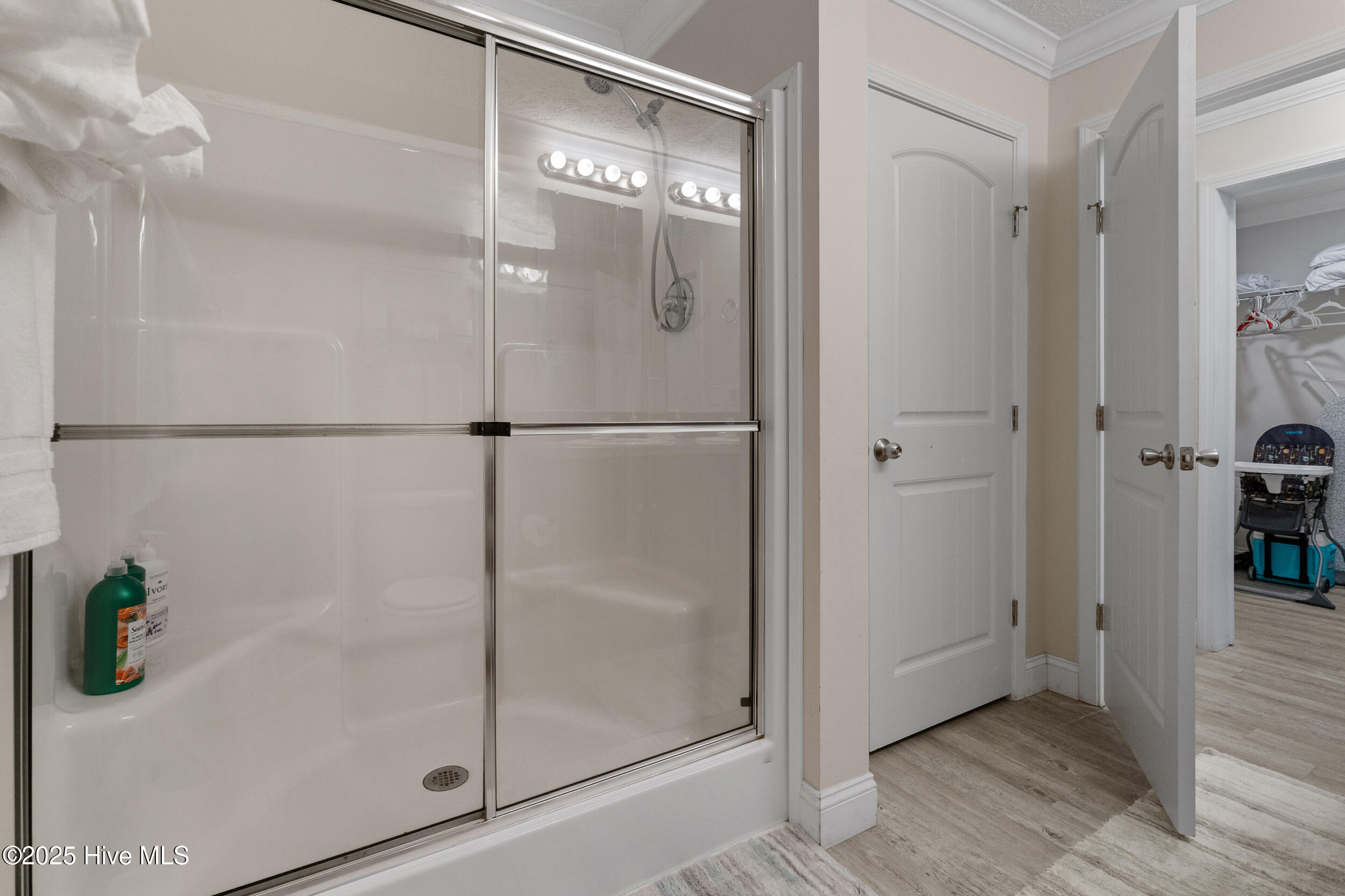 100539240 | Photo 19