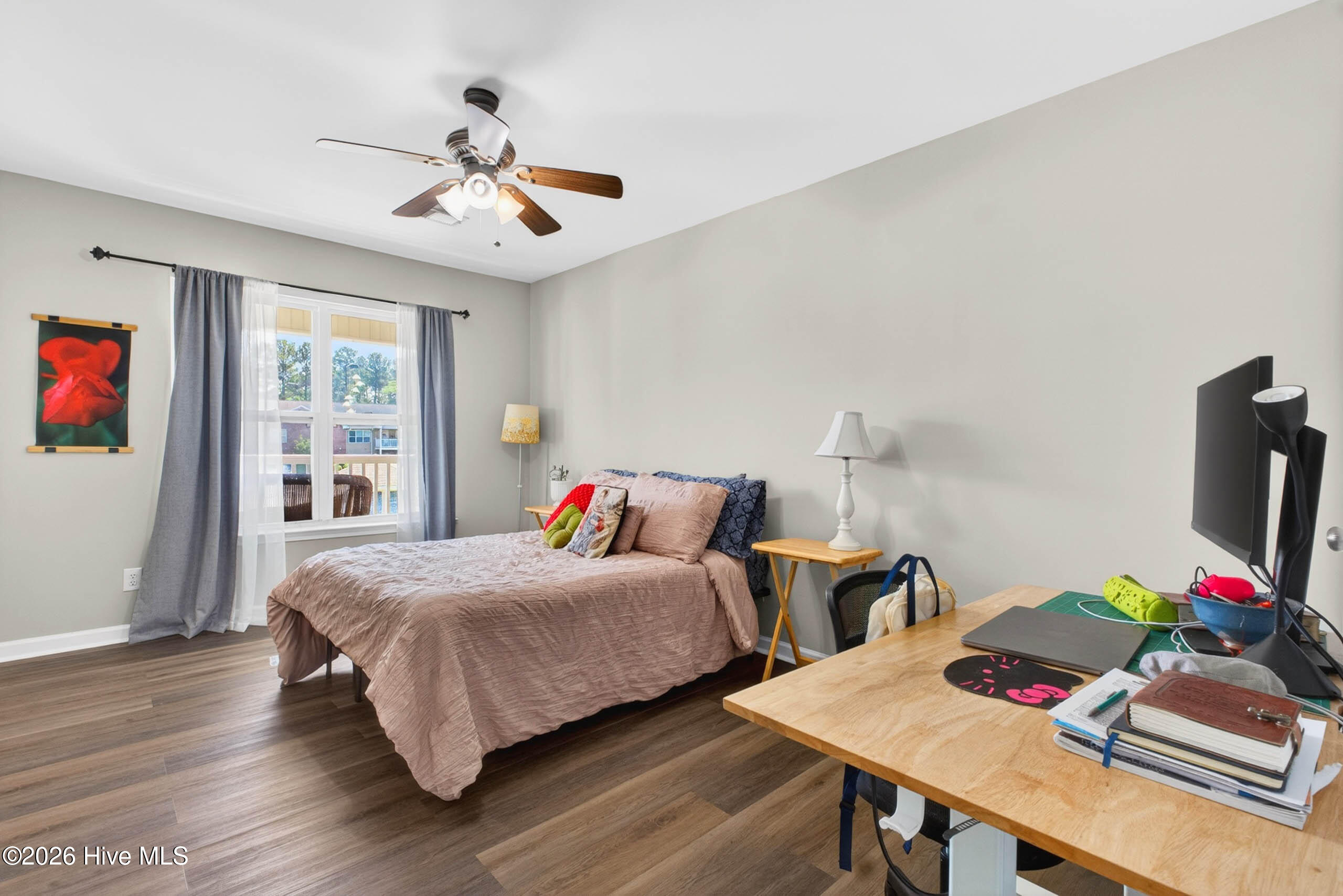 100569095 | Photo 19