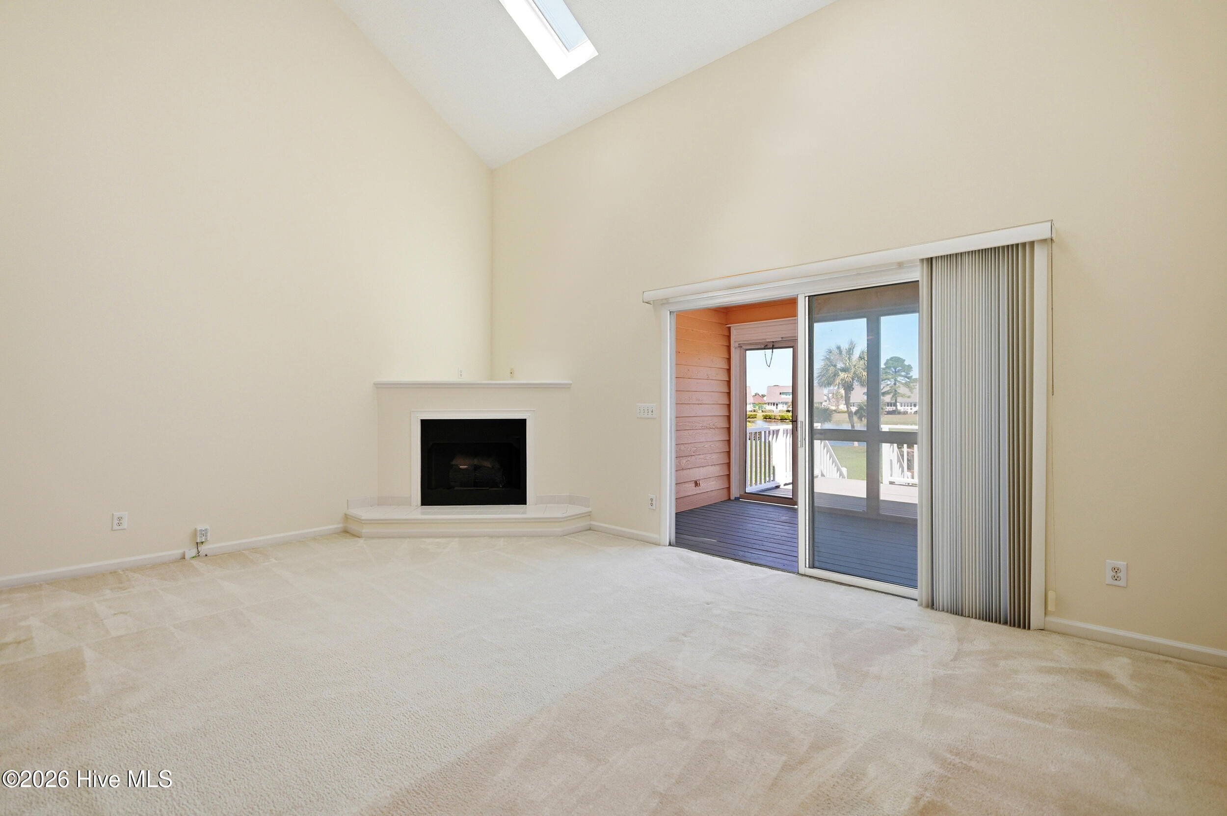 100566721 | Photo 10