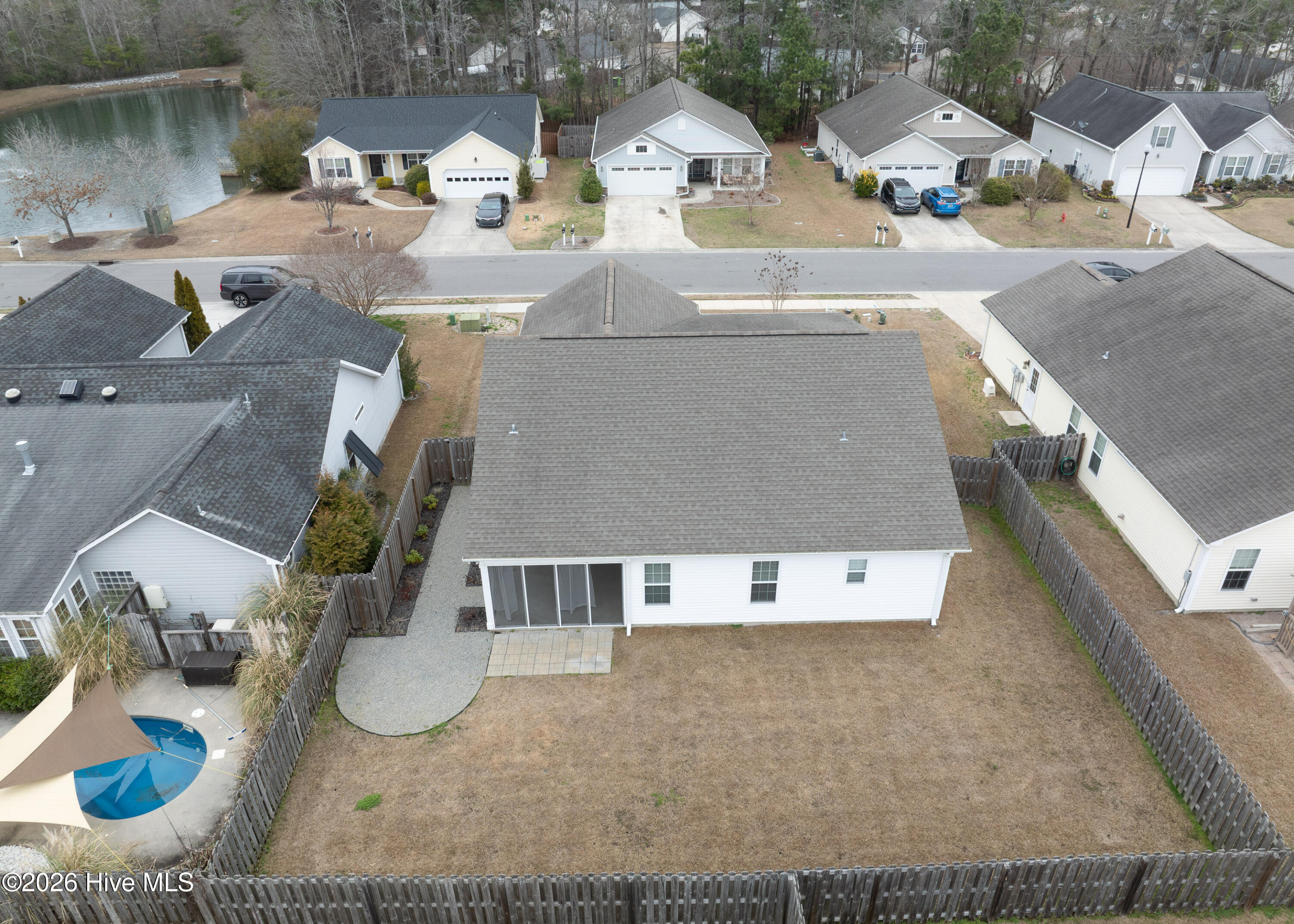 100557566 | Photo 38