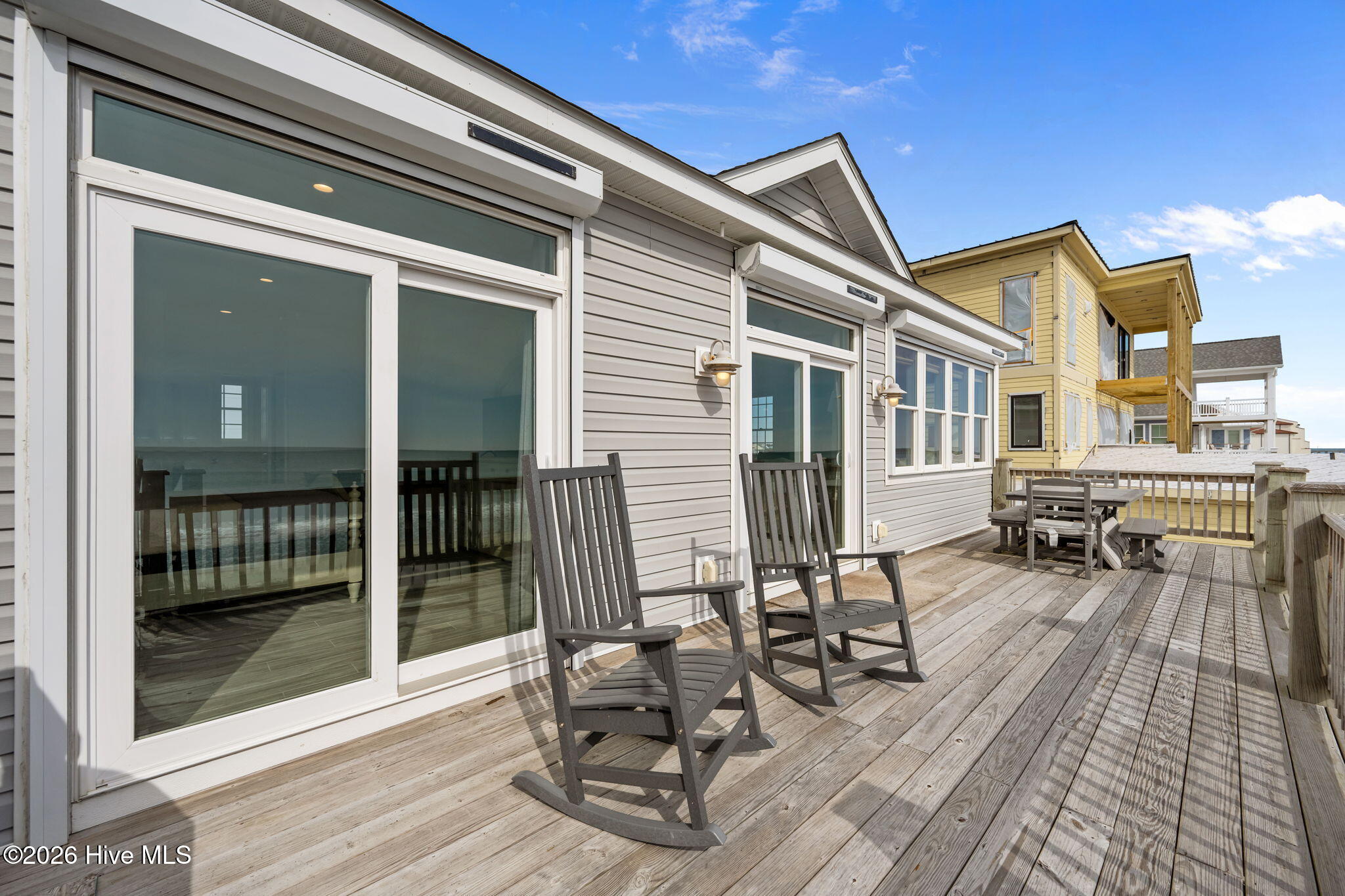 100555174 | Photo 10