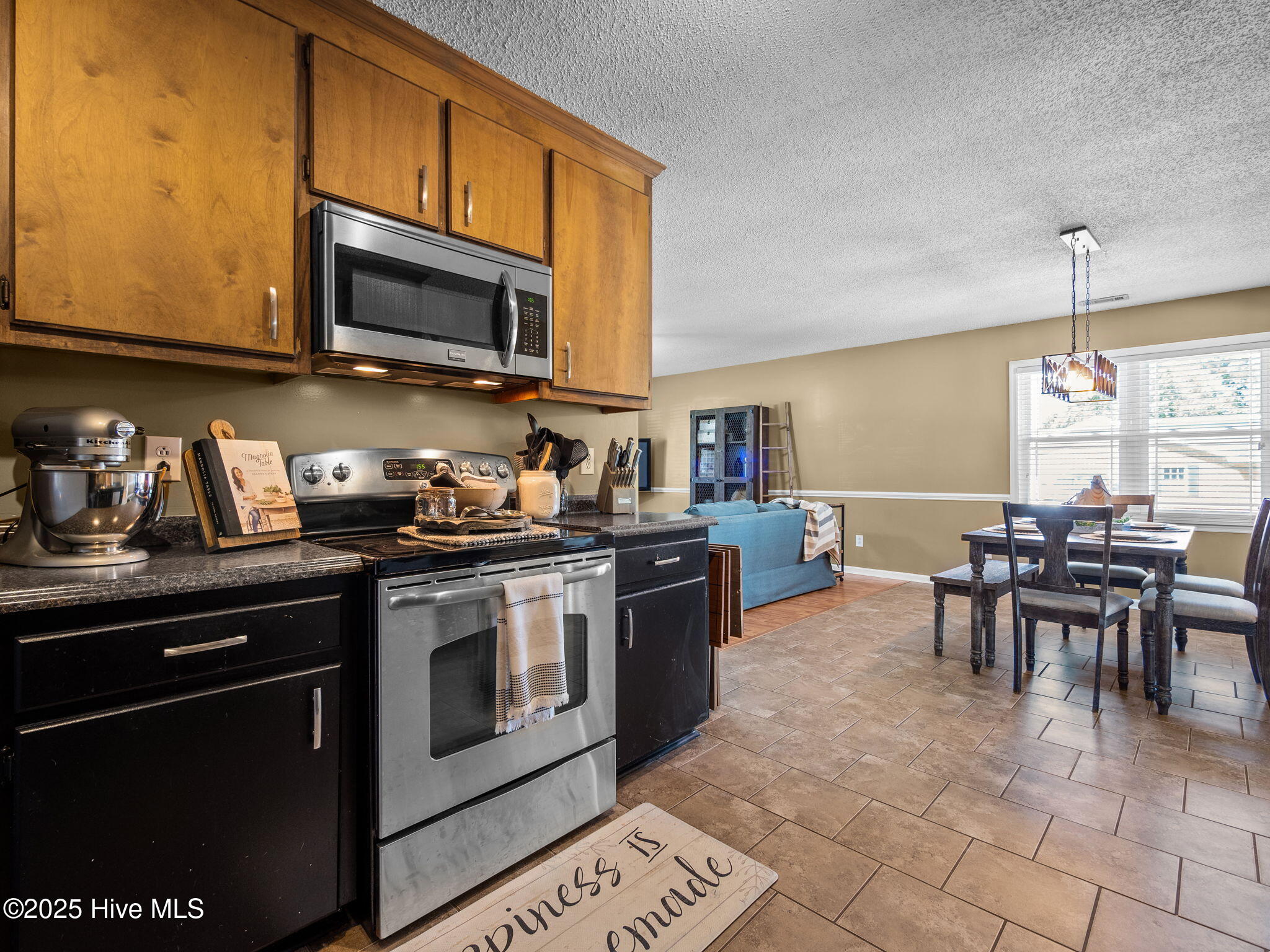 100530751 | Photo 13