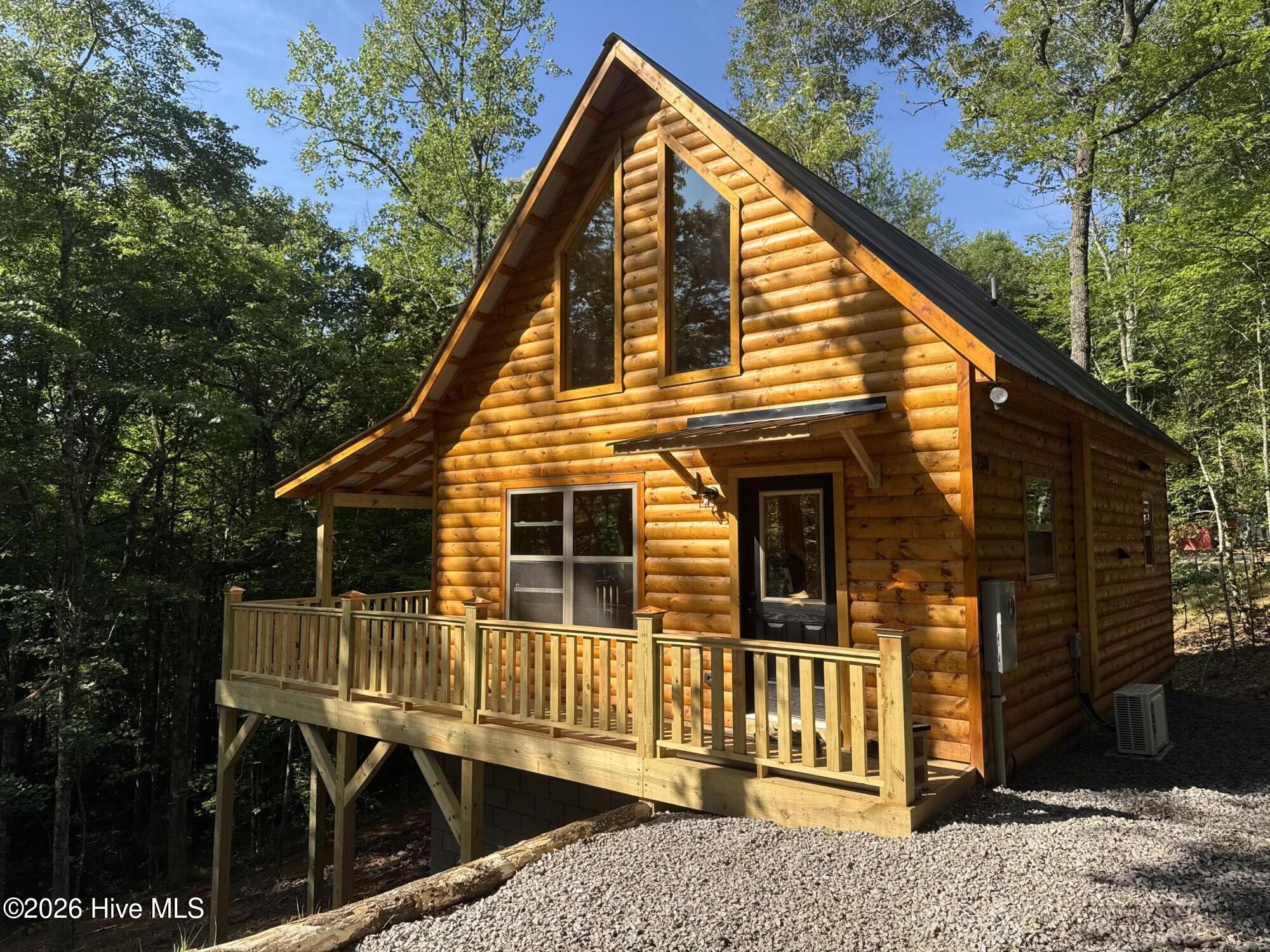 Listing Photo 100582819