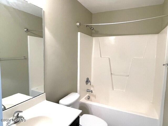 100563645 | Photo 15