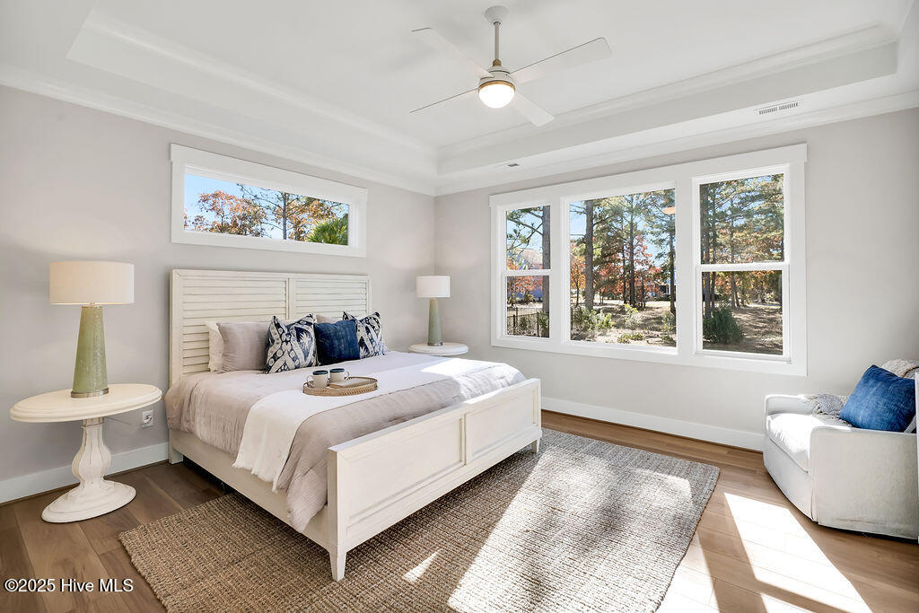 100529674 | Photo 96