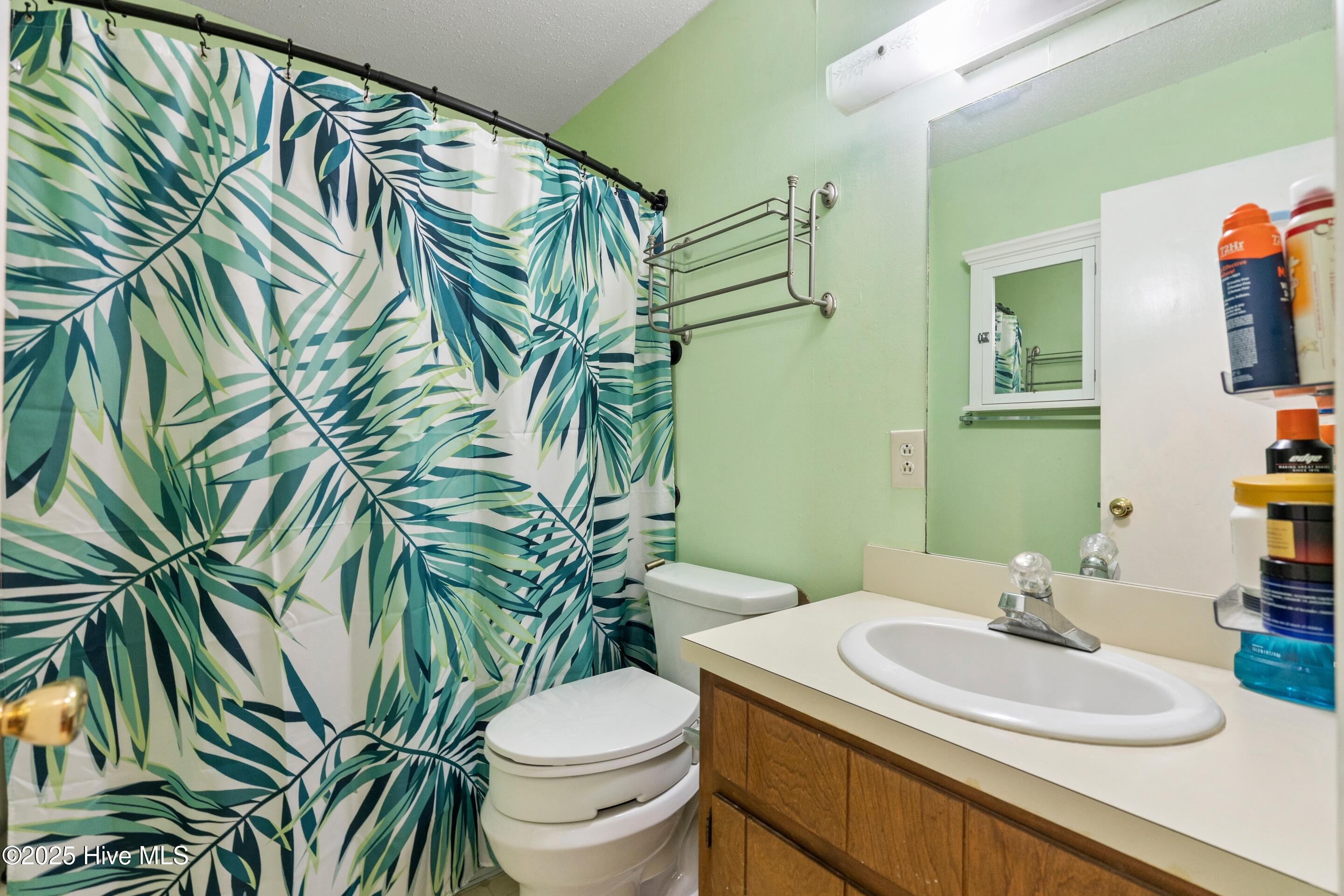 100537025 | Photo 14