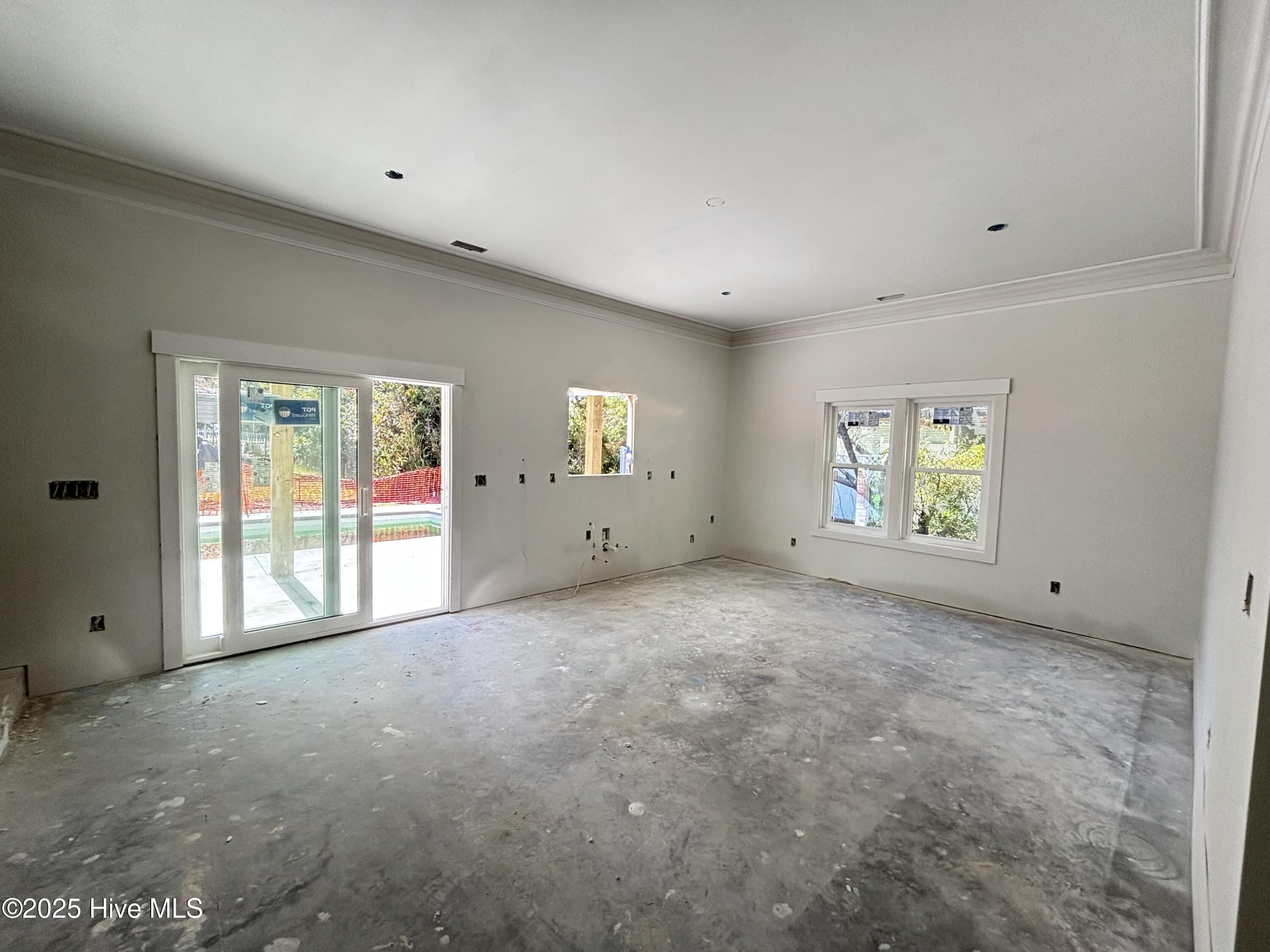 100516902 | Photo 120