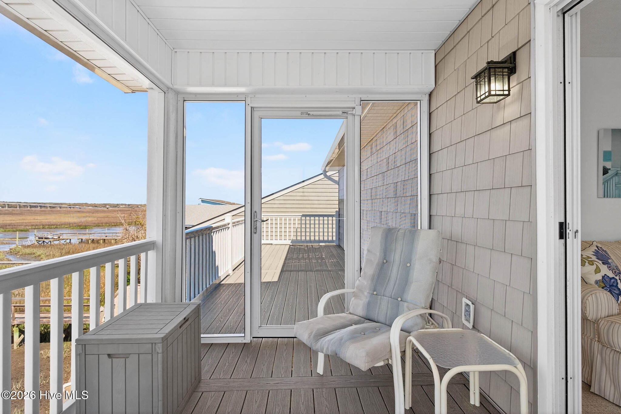 100564703 | Photo 31