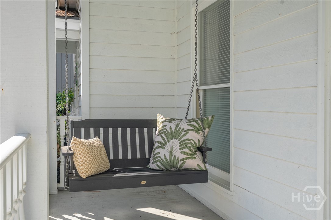 2nd image of 8 Windlass Ct, Savannah, GA 31411 | MLS# SA335665