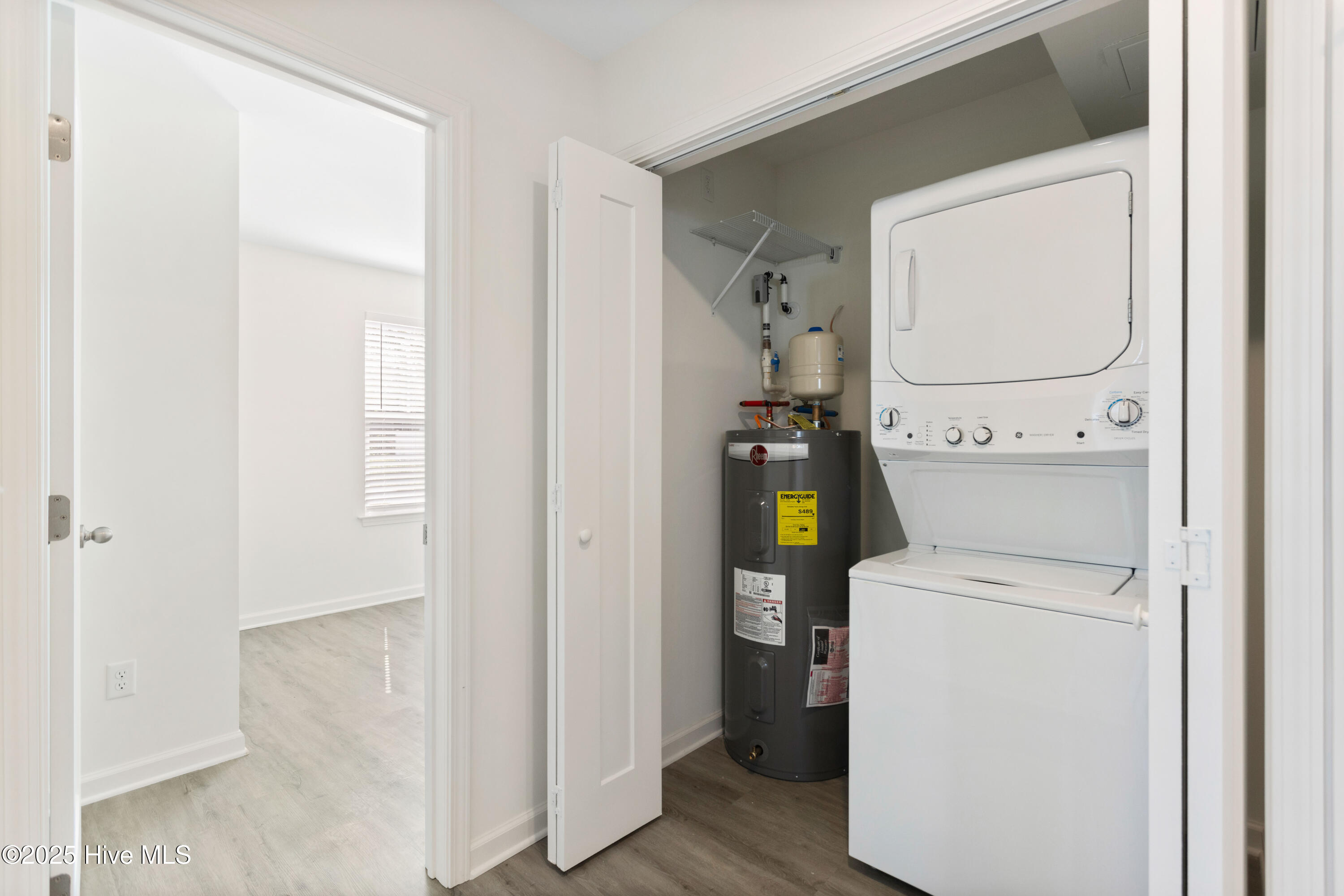 100542744 | Photo 10