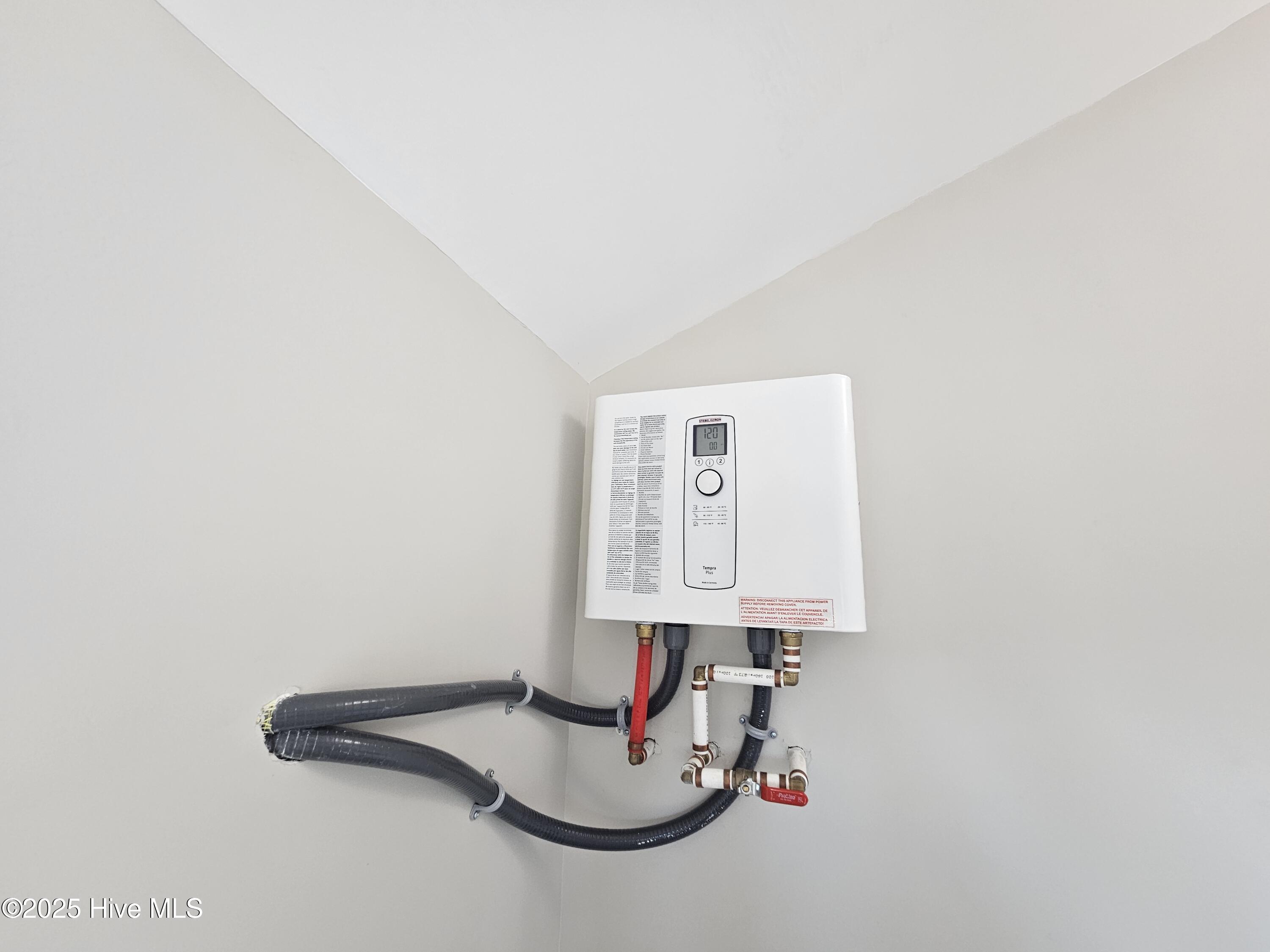 100520602 | Photo 31