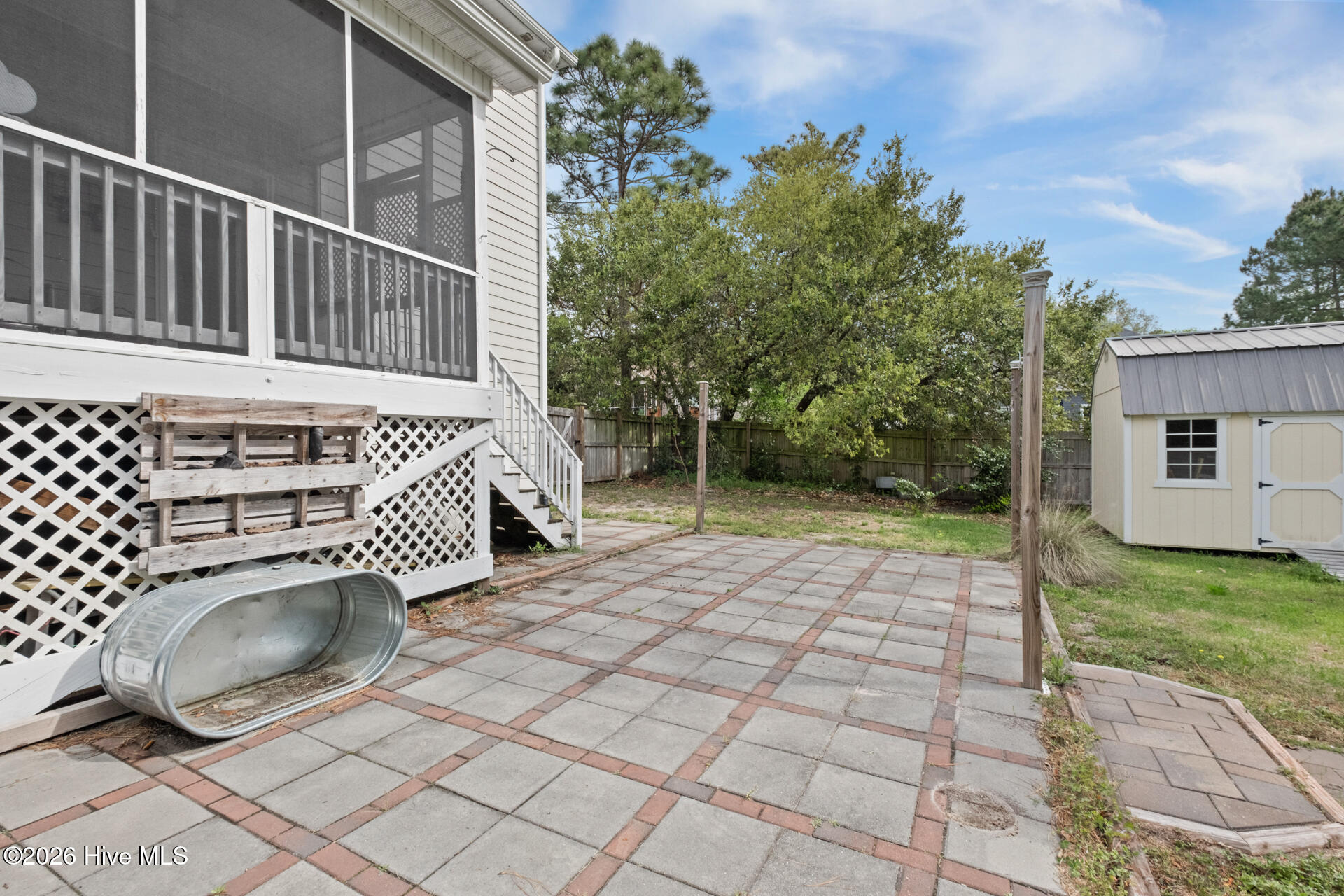 100566608 | Photo 78