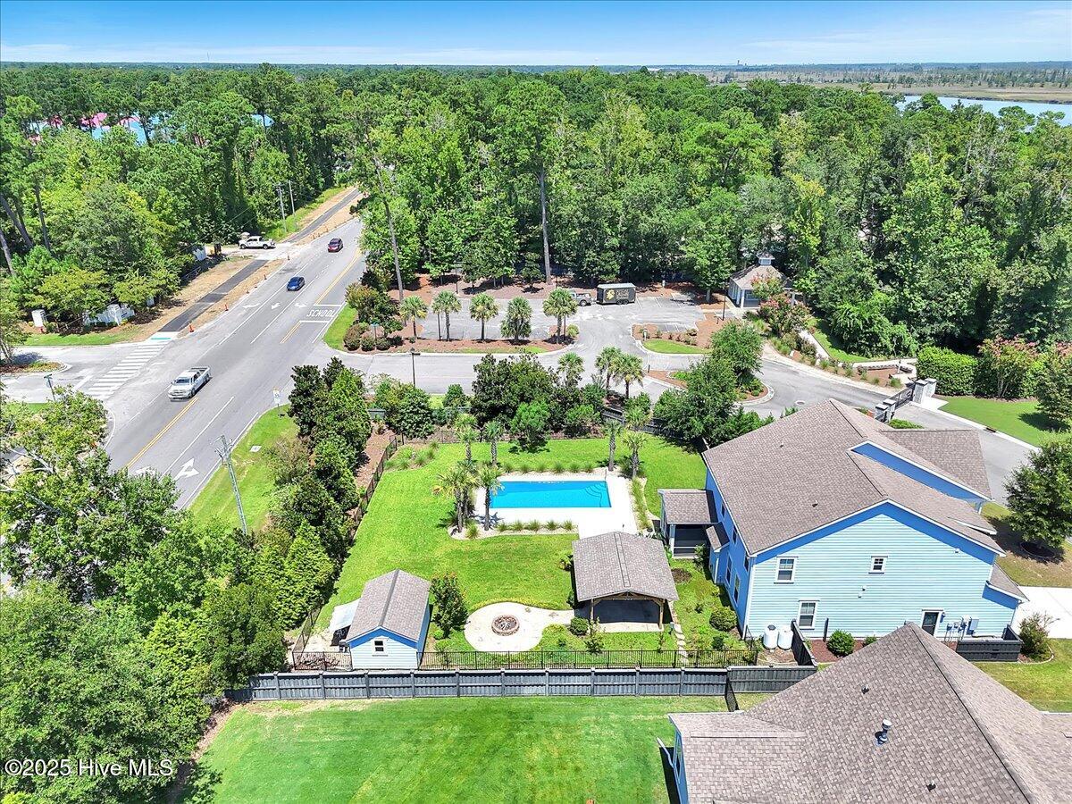 100523445 | Photo 93