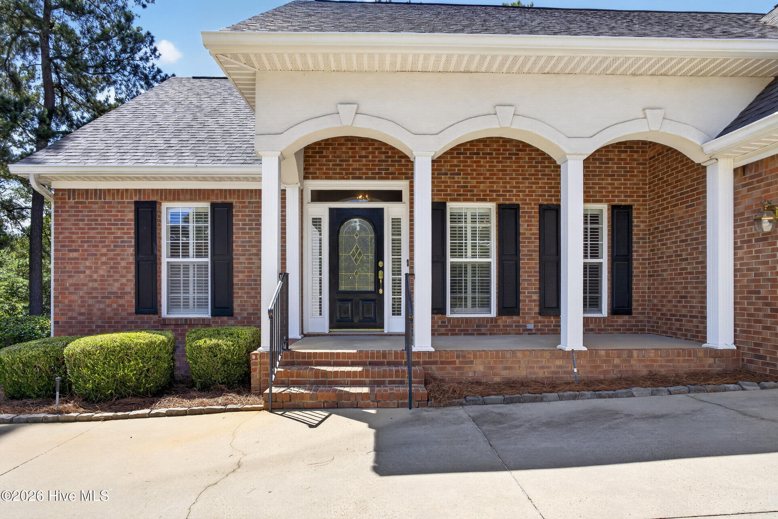 Photo 2 of Single family home for sale at 212 Red Oak Ln, Aiken, SC 29803 | MLS# 100601121 | Listing updated on 2026-09-04