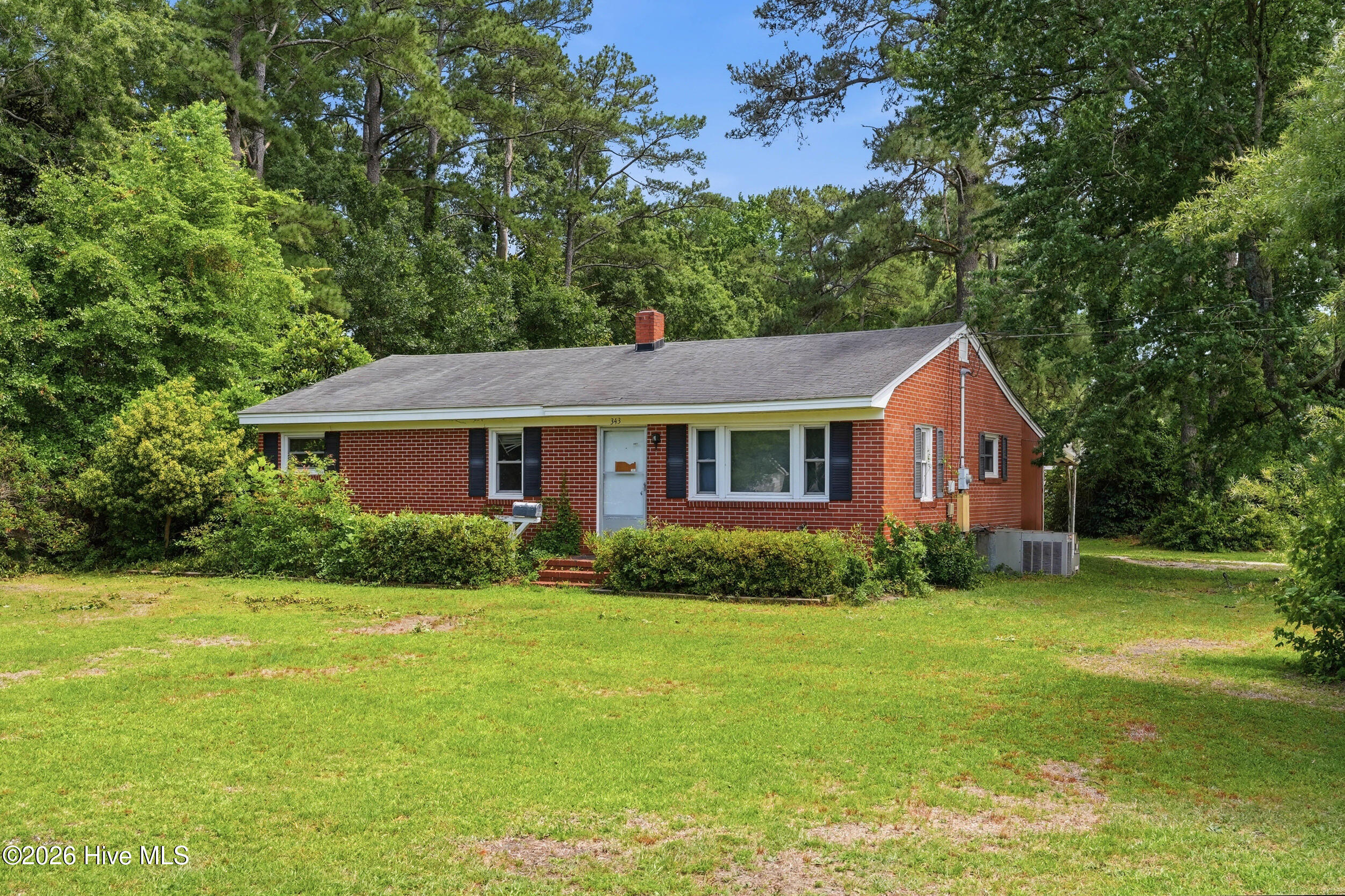 343 W Stevens Street, Wallace, NC 28466 – photo 2: 2_front exterior