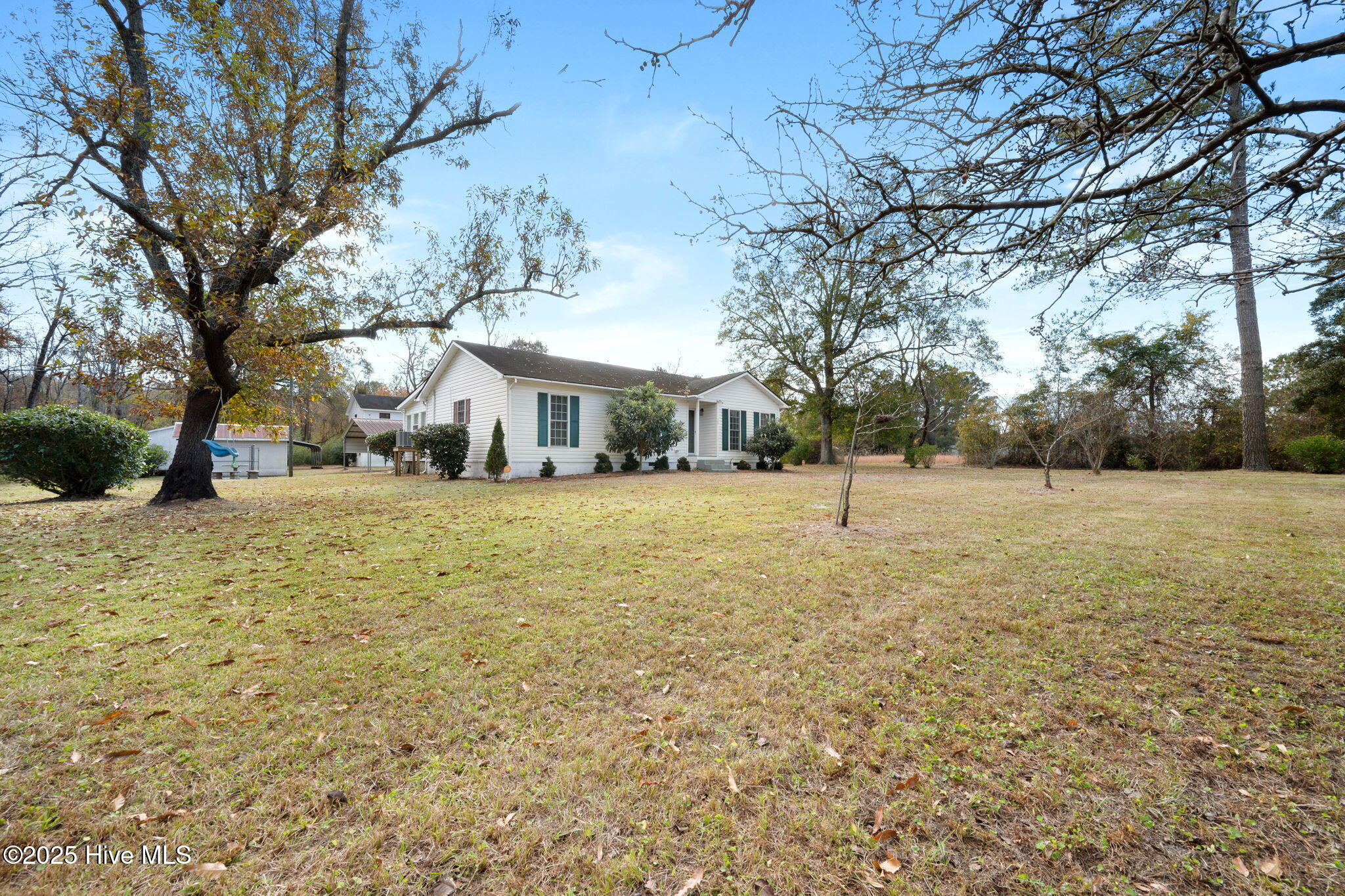 100543210 | Photo 22