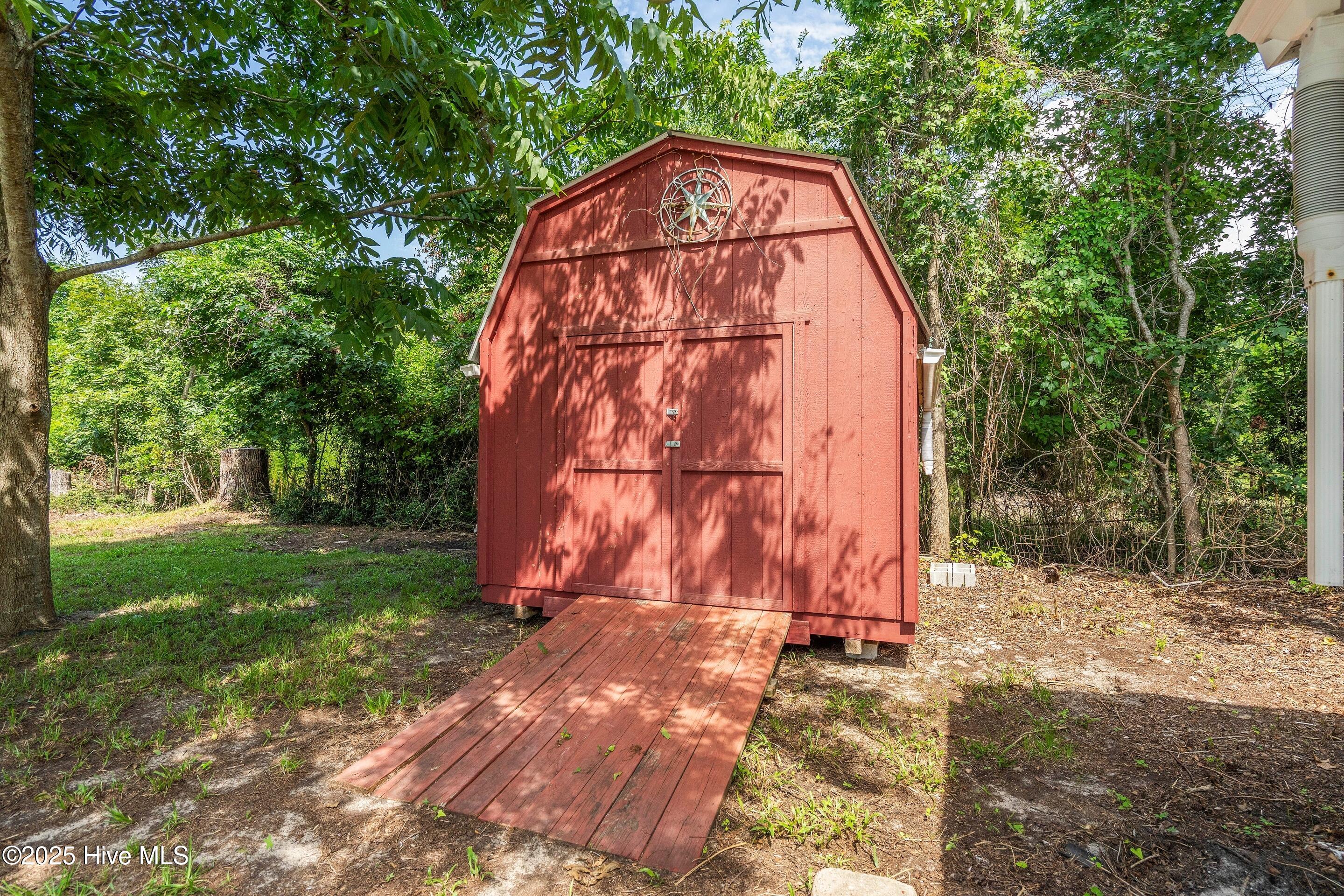 100522461 | Photo 46