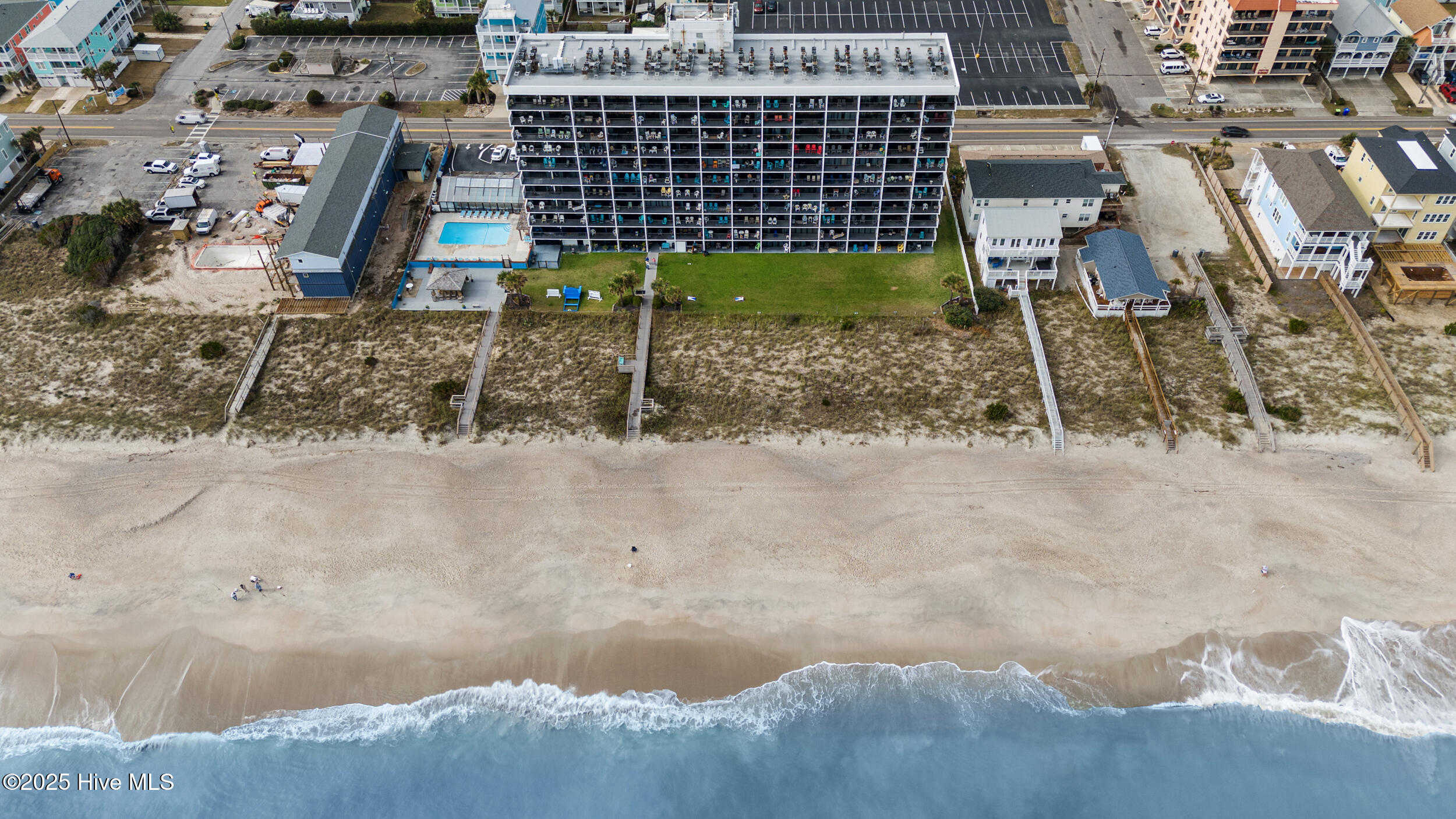 100527171 | Photo 19