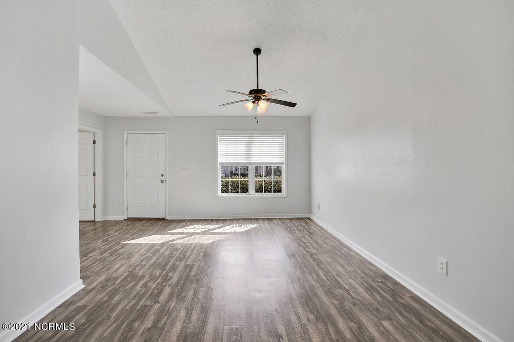 2617BradfieldCourt-06