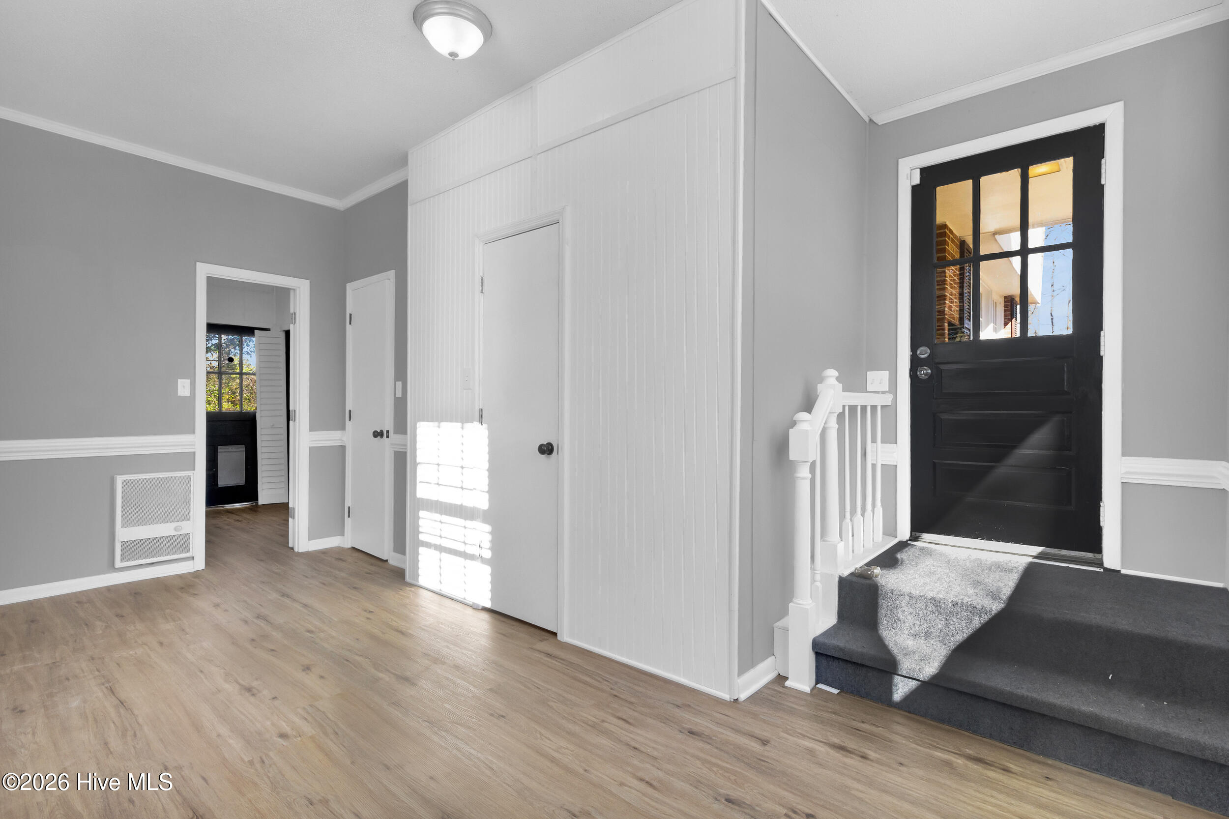 100547330 | Photo 18