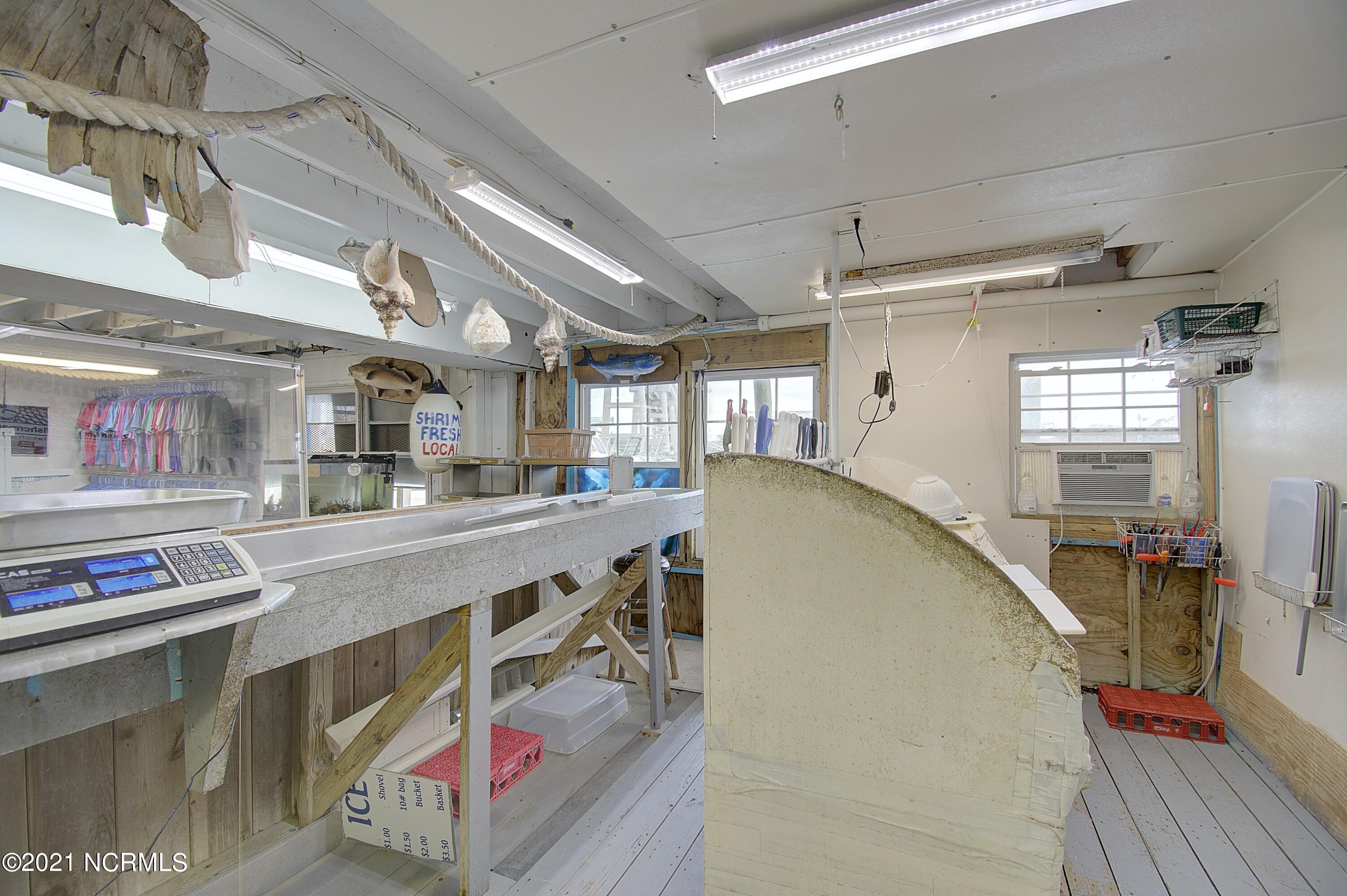 100502162 | Photo 67