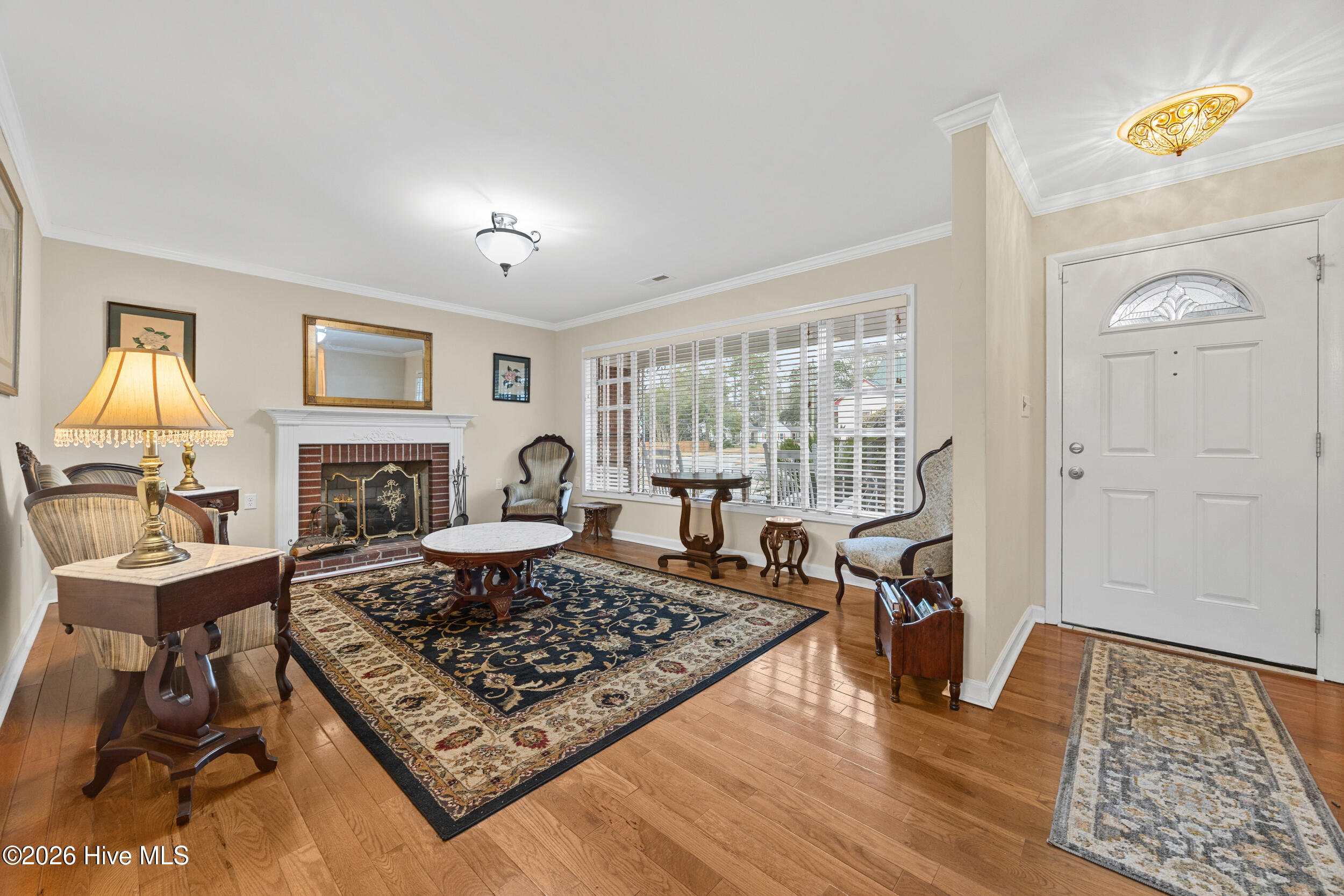 100554132 | Photo 11