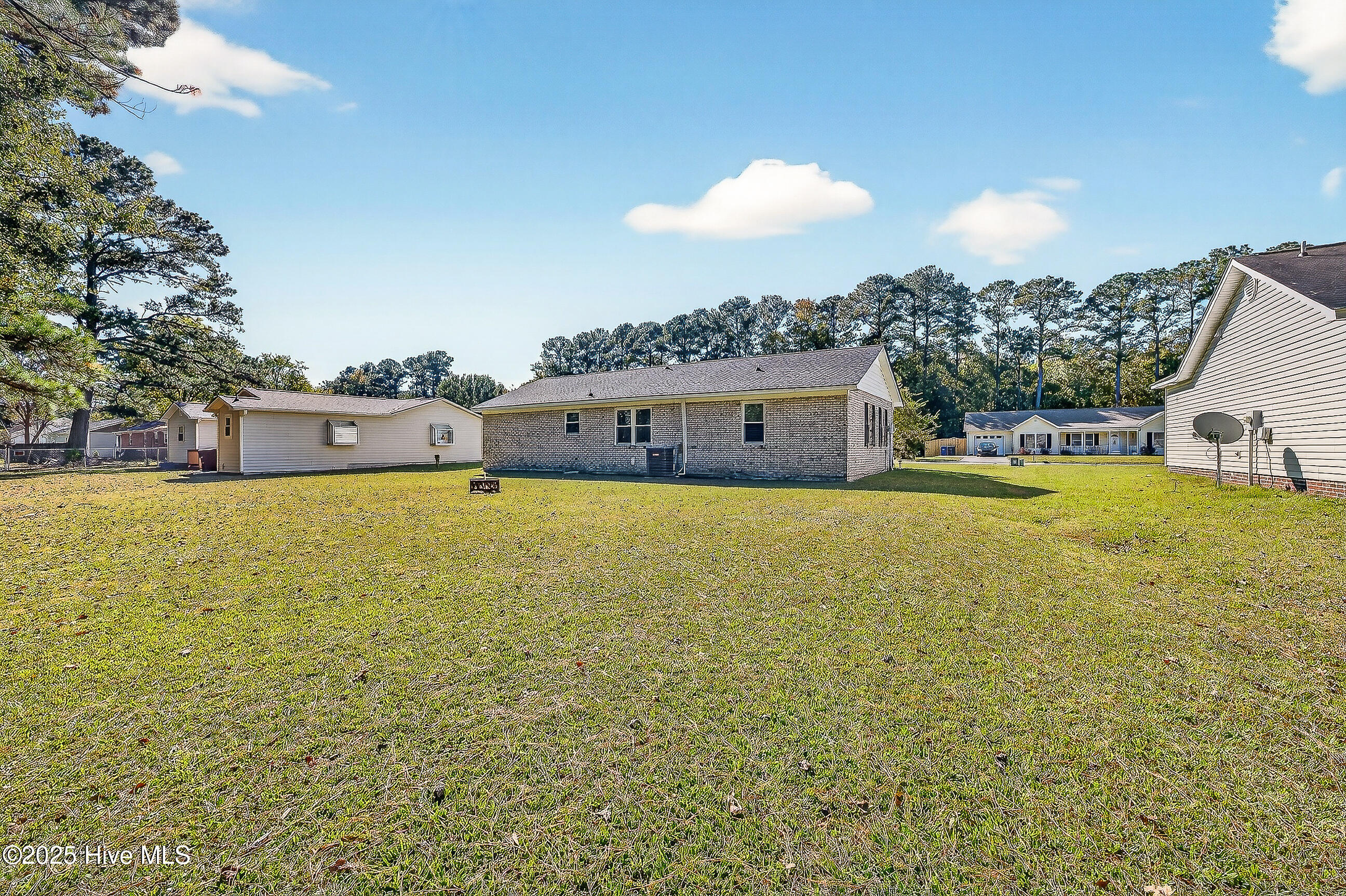 100540256 | Photo 22