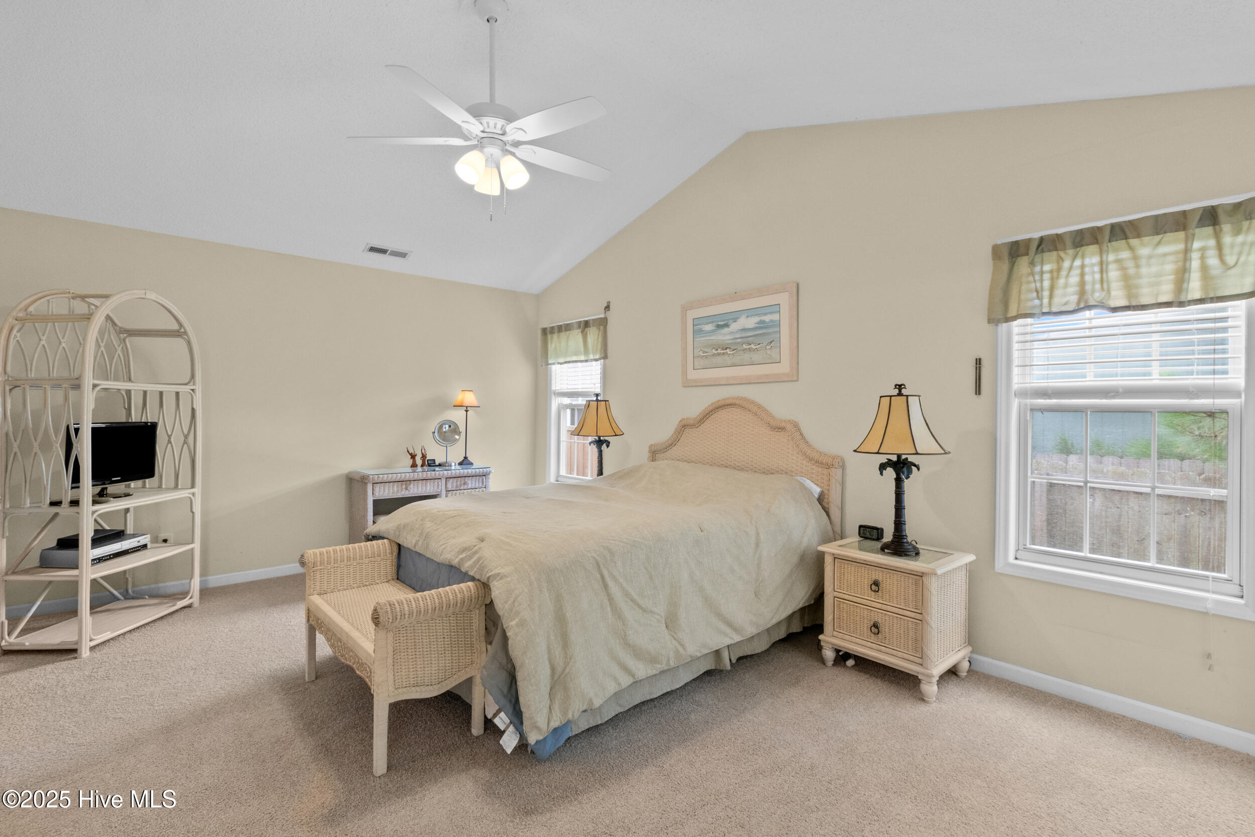 100518849 | Photo 20