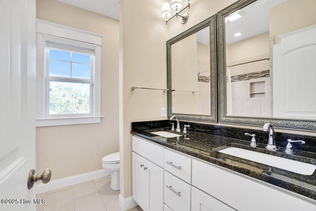 100539026 | Photo 58