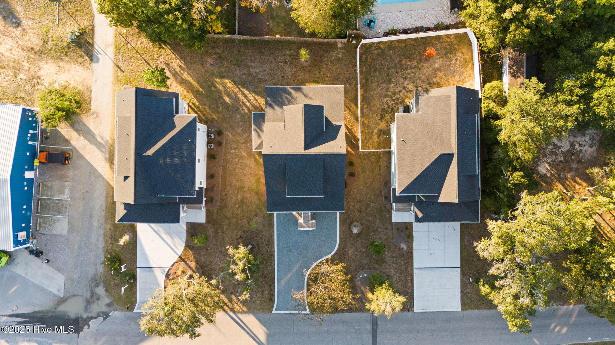 100539772 | Photo 43