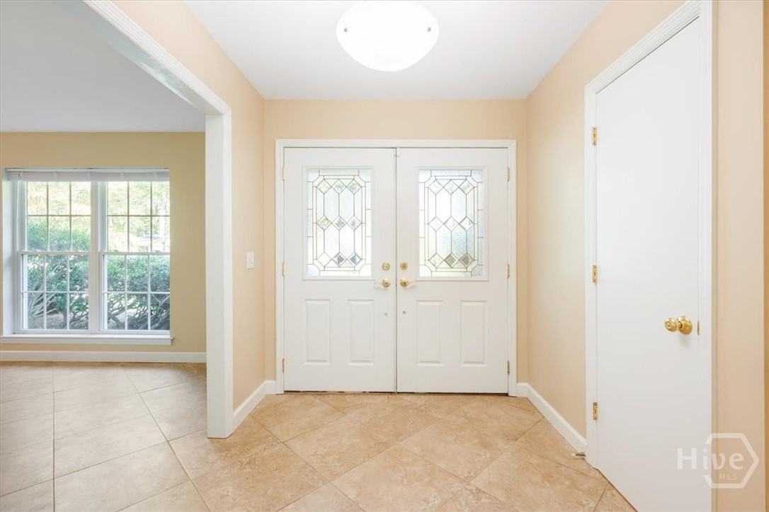 Entry foyer and closet