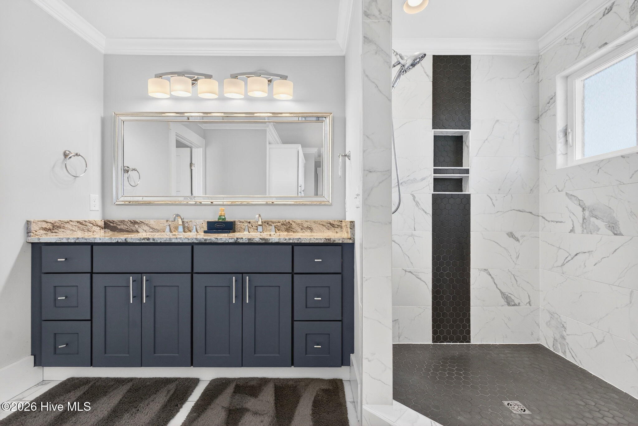 100554481 | Photo 27