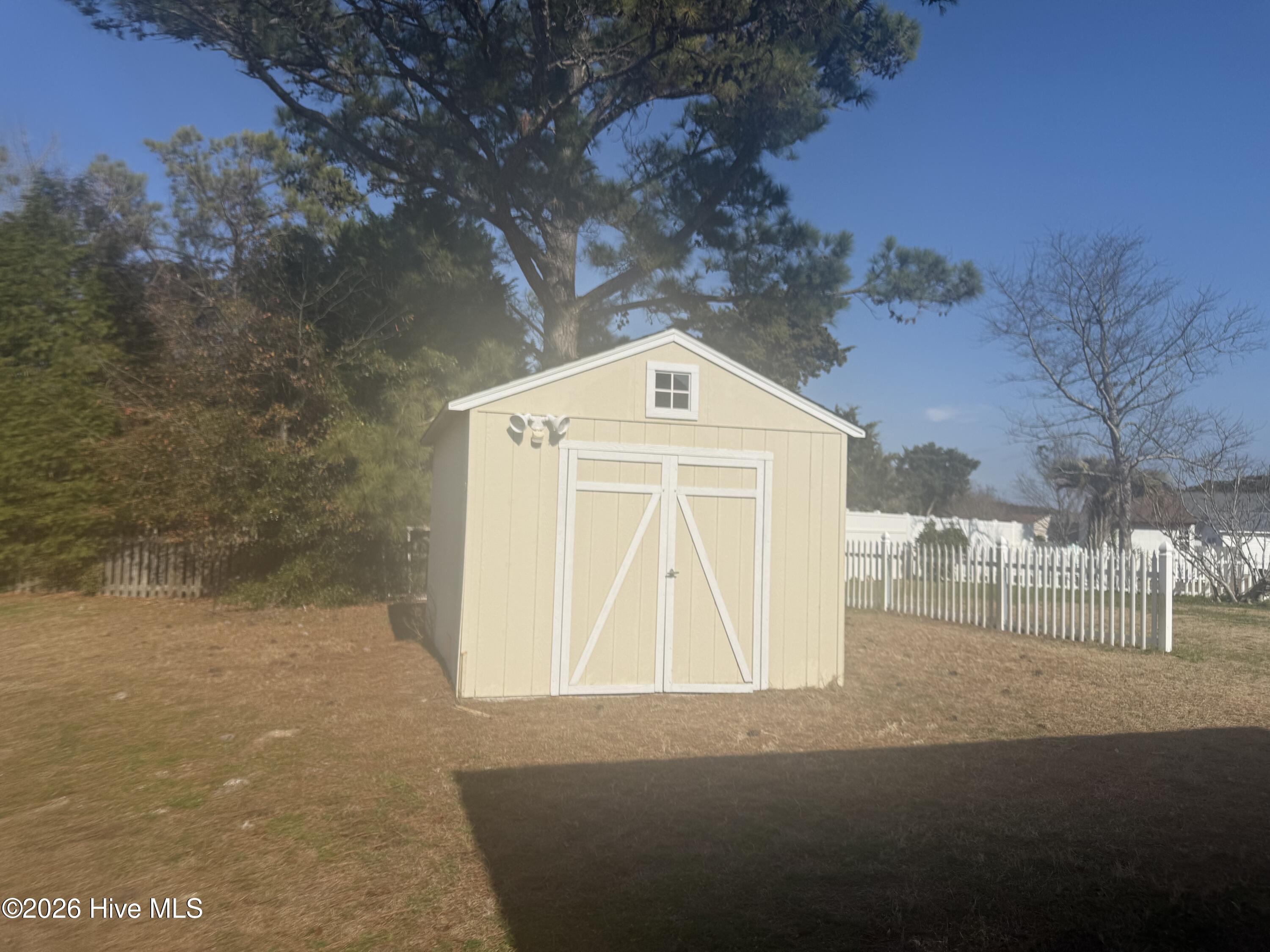 100536834 | Photo 12