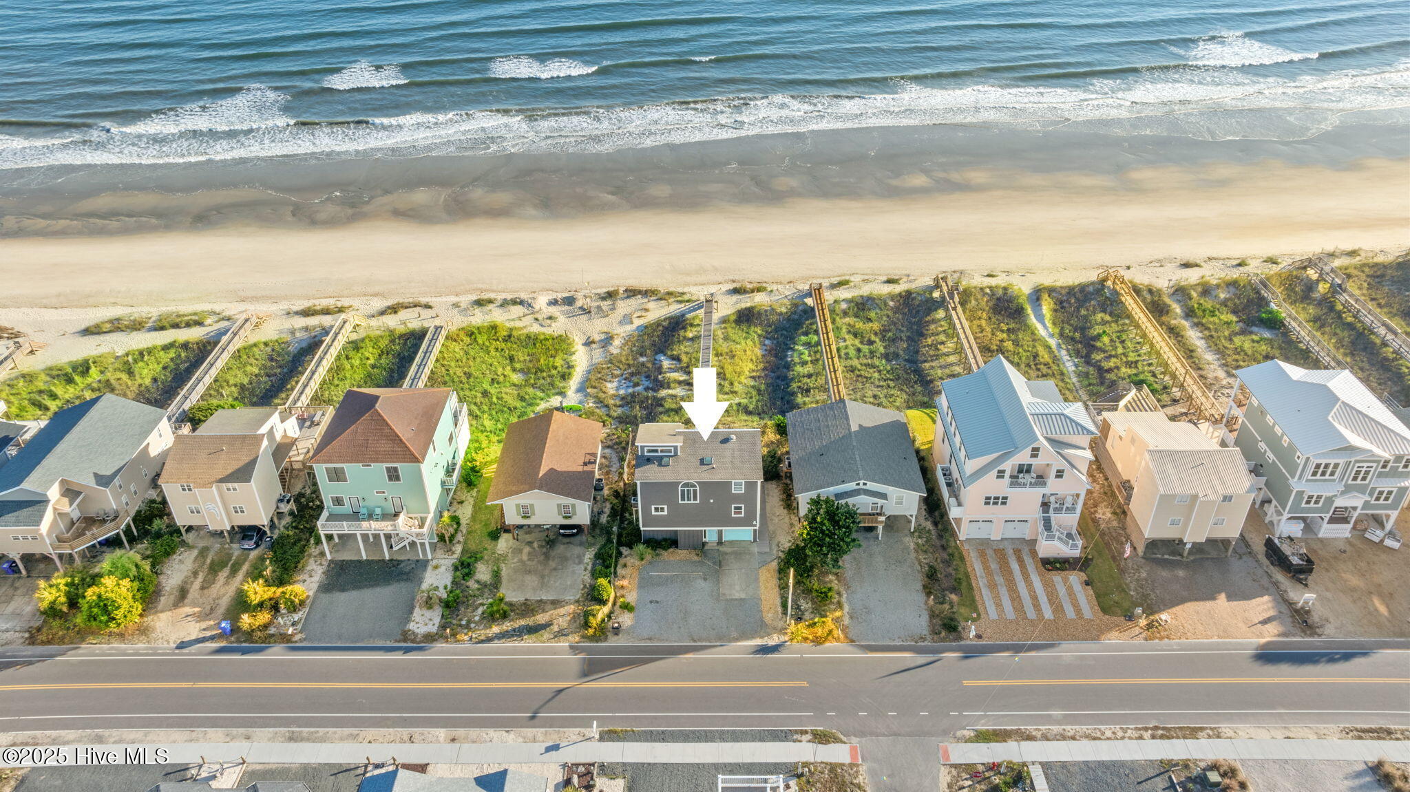 100540283 | Photo 47