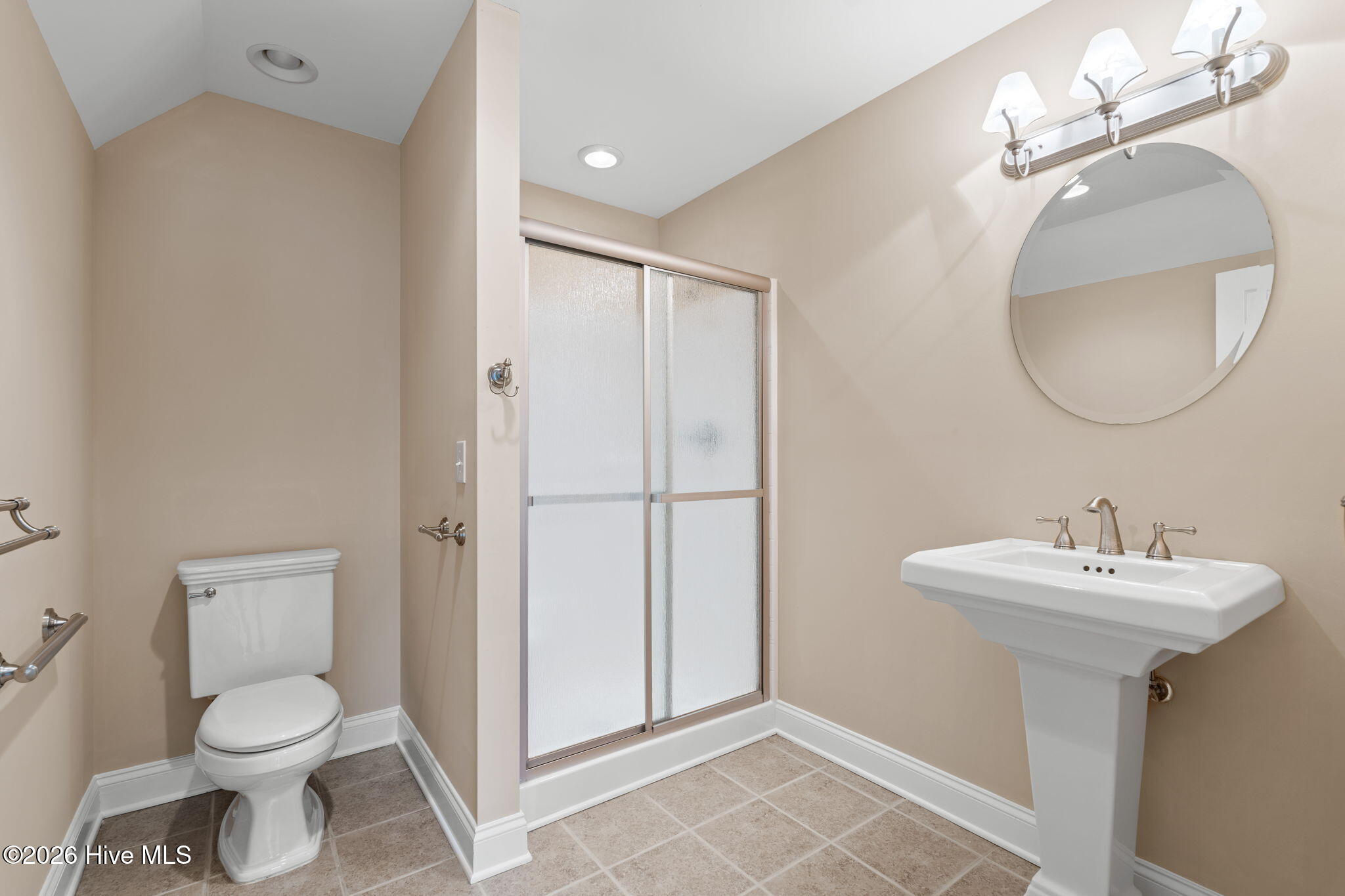 100564903 | Photo 46