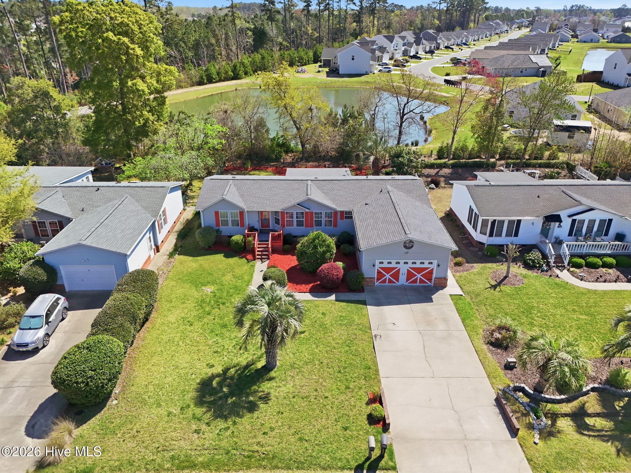 100563458 | Photo 36