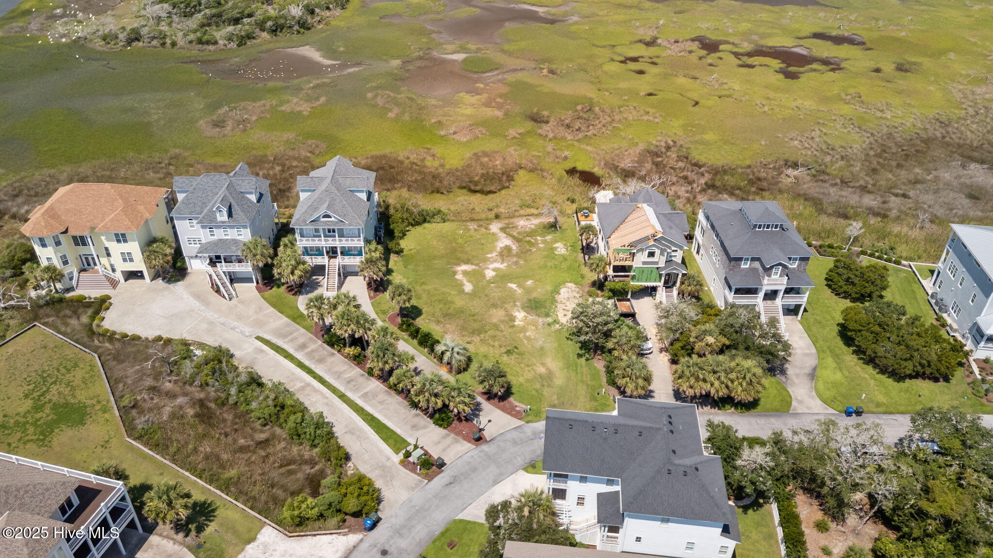123 & 125 Coral Bay Court,Atlantic Beach