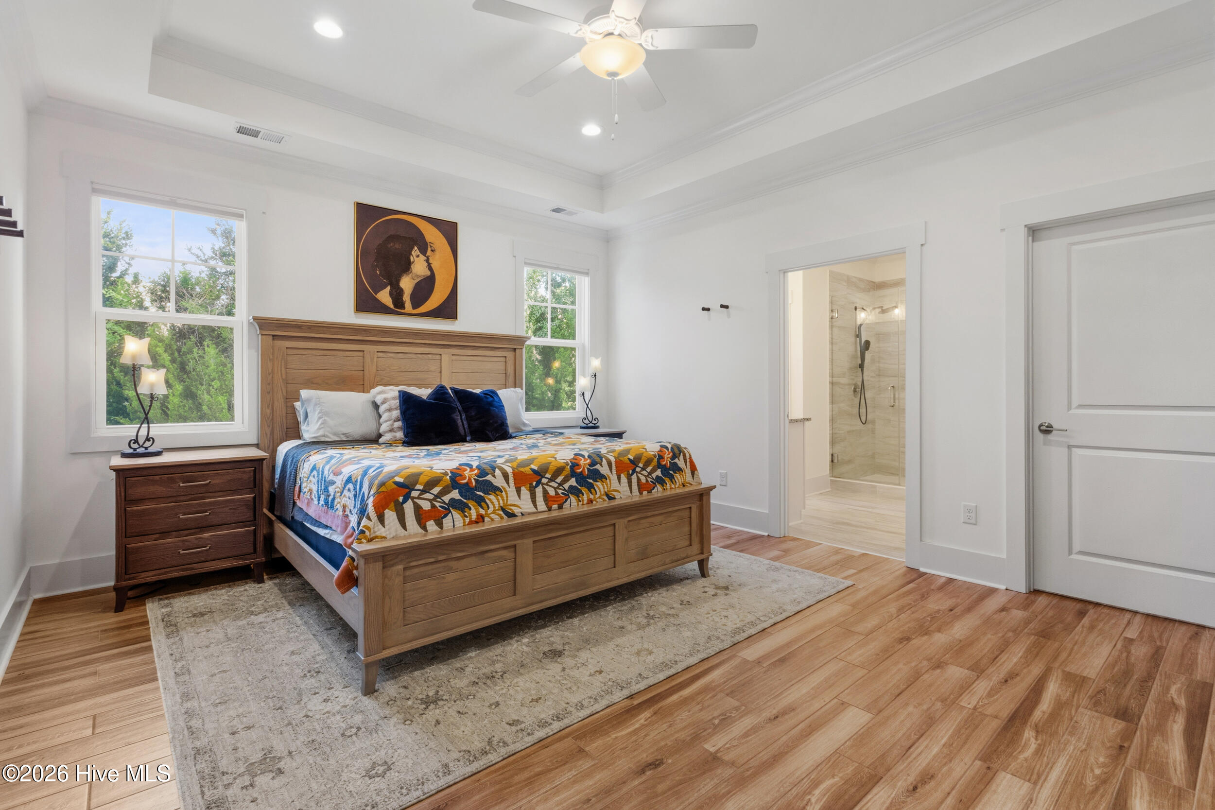 100564391 | Photo 17