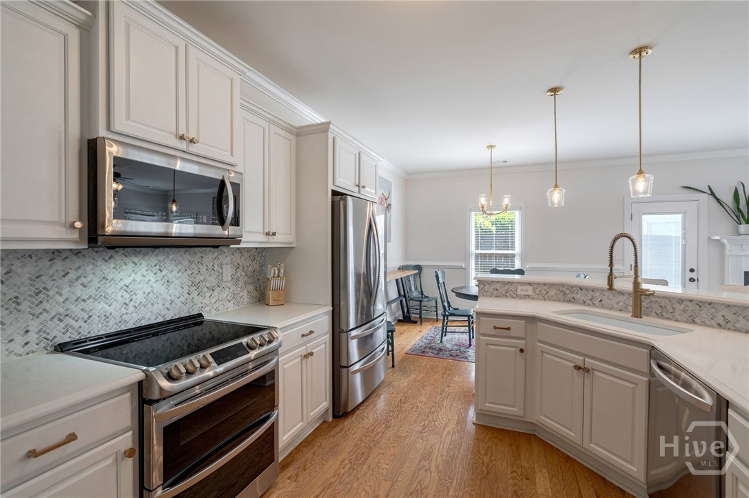 Kitchen - Modern kitchen space showcasing updated