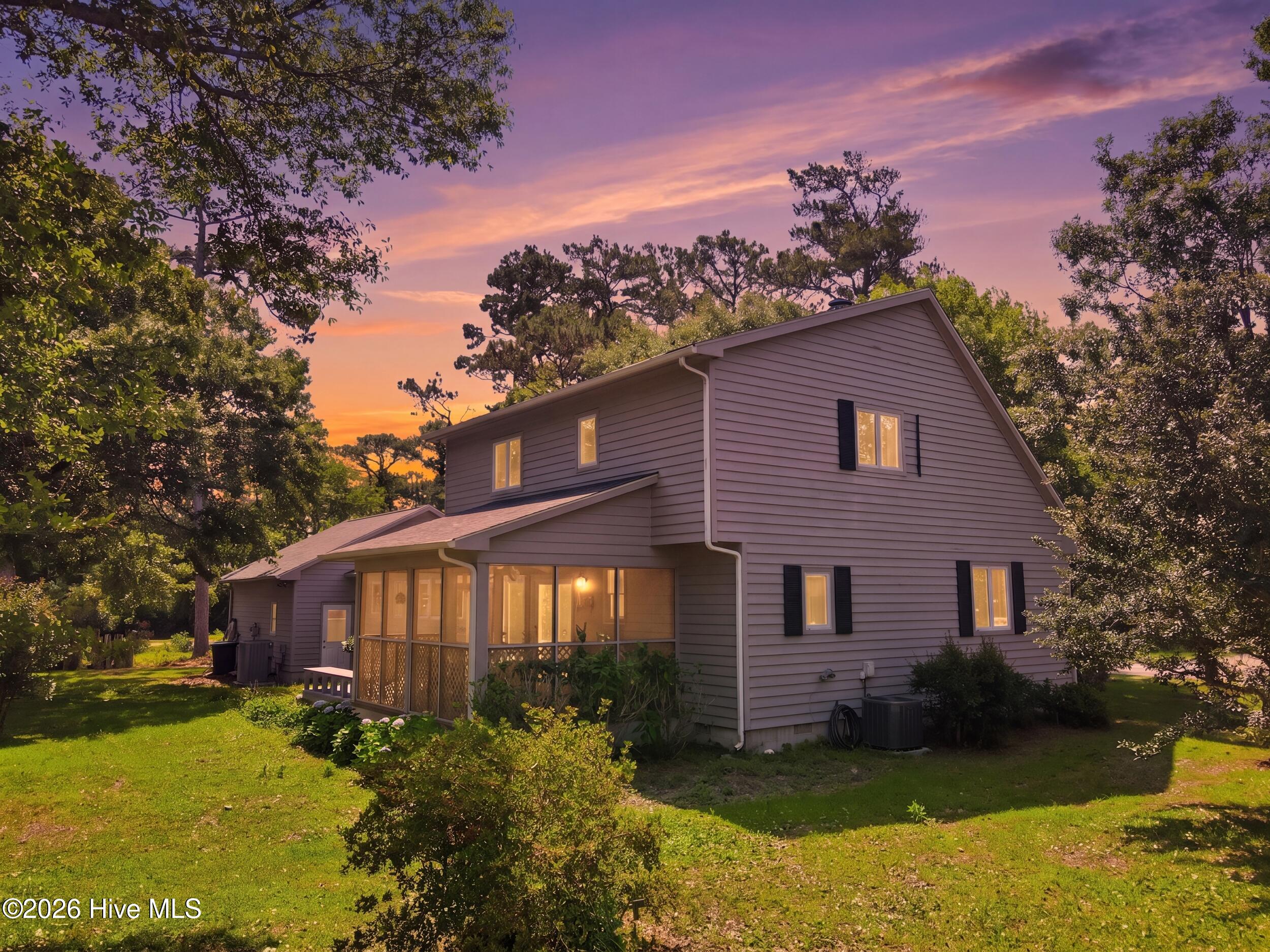 Homes for sale in Morehead City, NC | 206 Spruce Dr, Morehead City, NC 28557 | MLS# 100576860