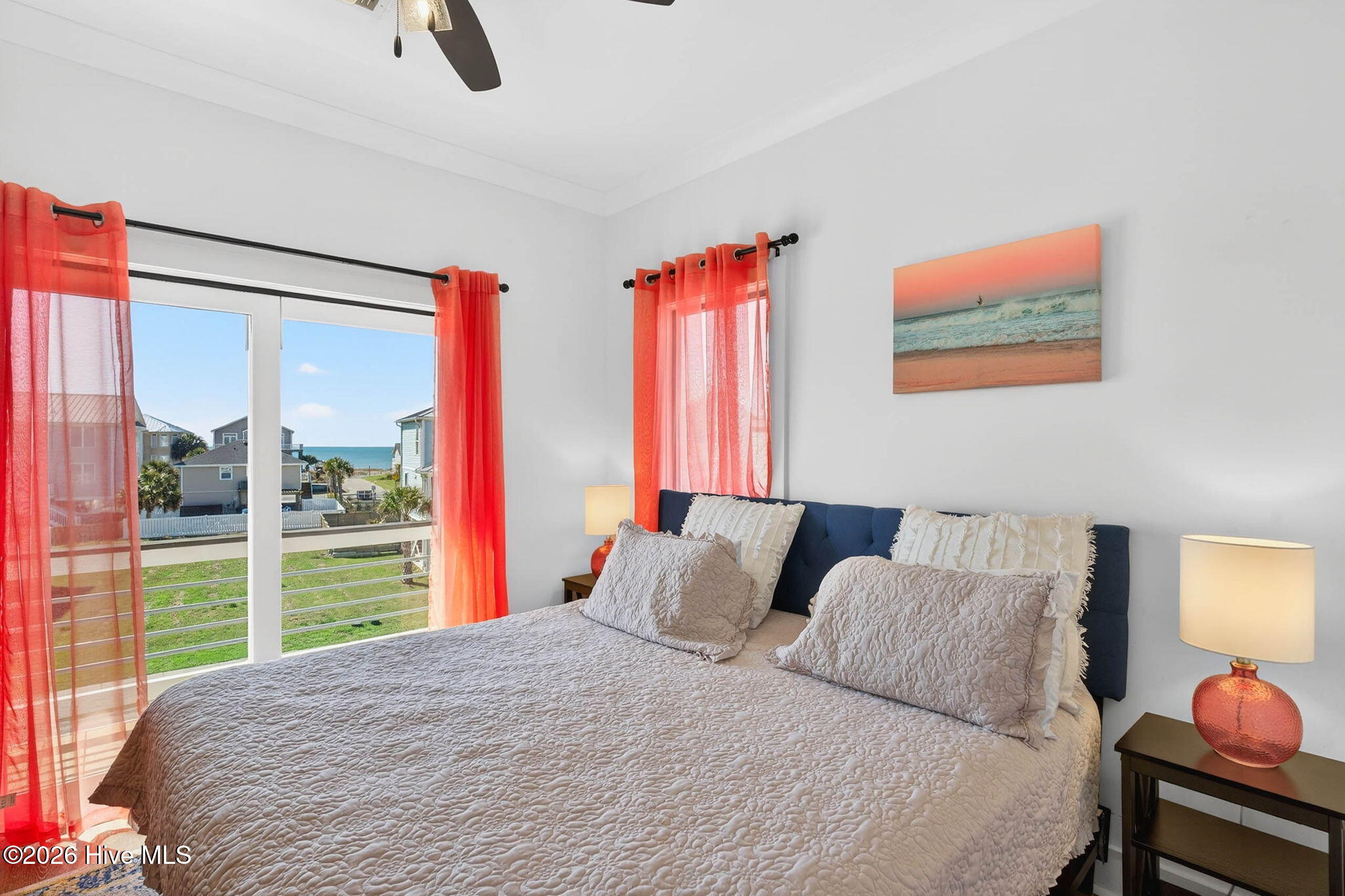 100561676 | Photo 16